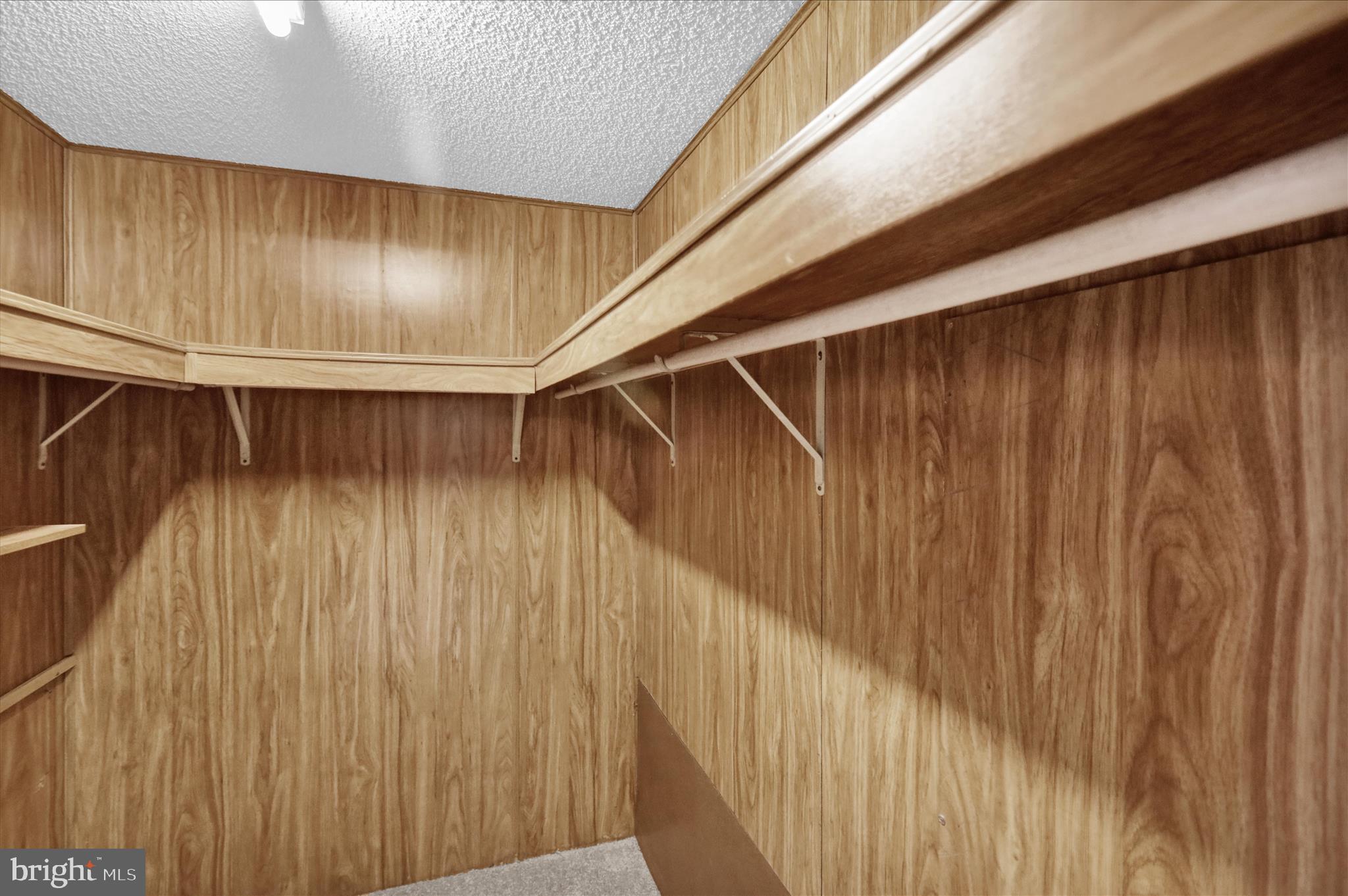 HEISTERS CREEK - Residential