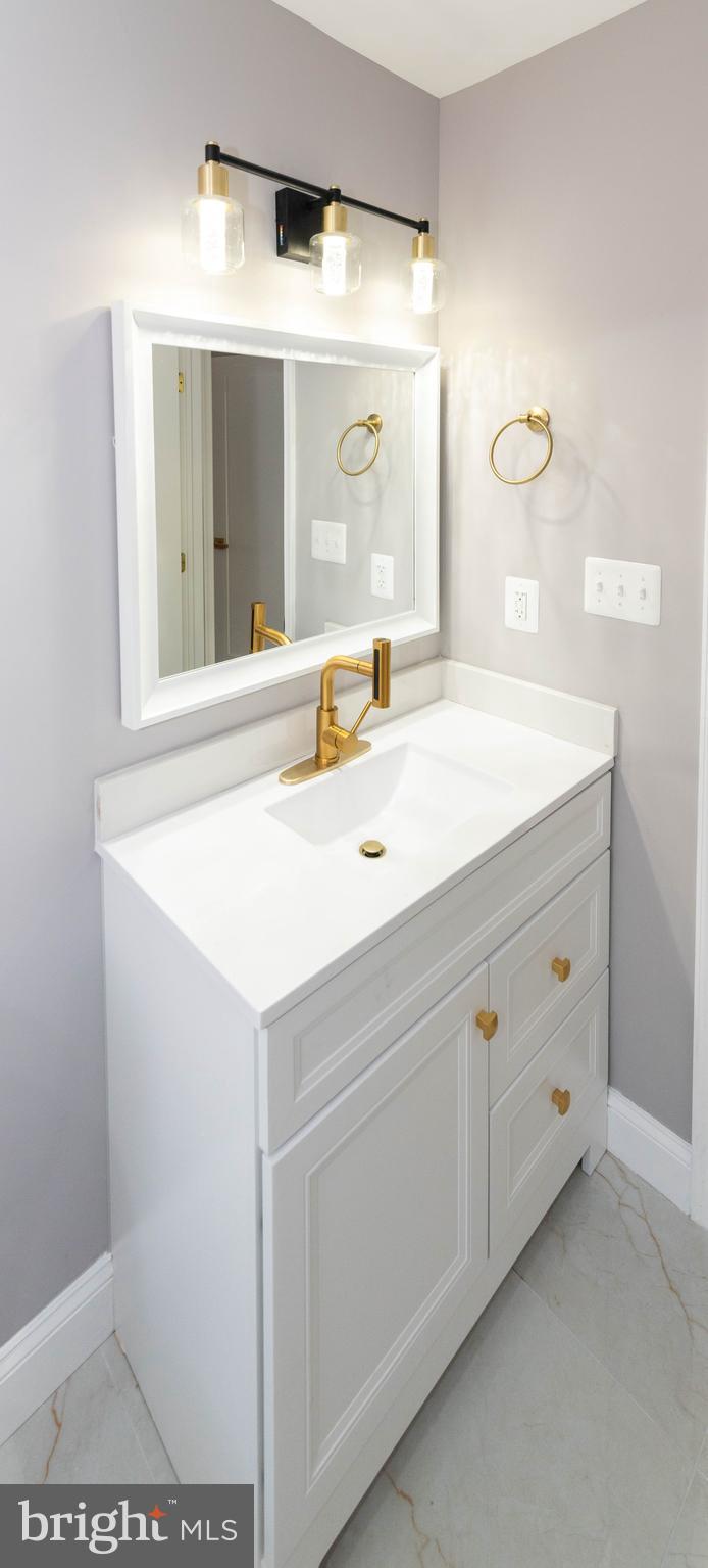 FRANKFORD - Residential