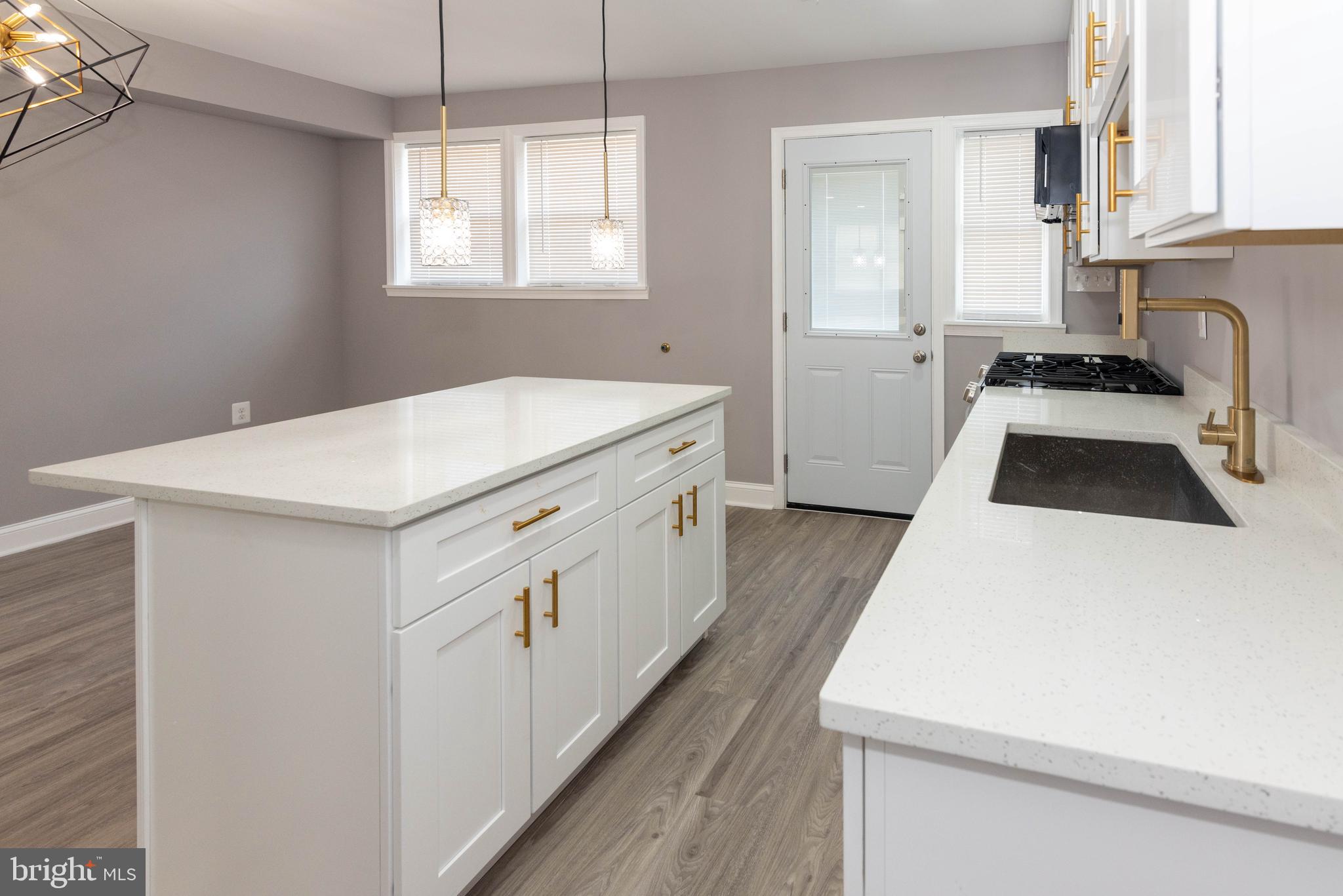 FRANKFORD - Residential