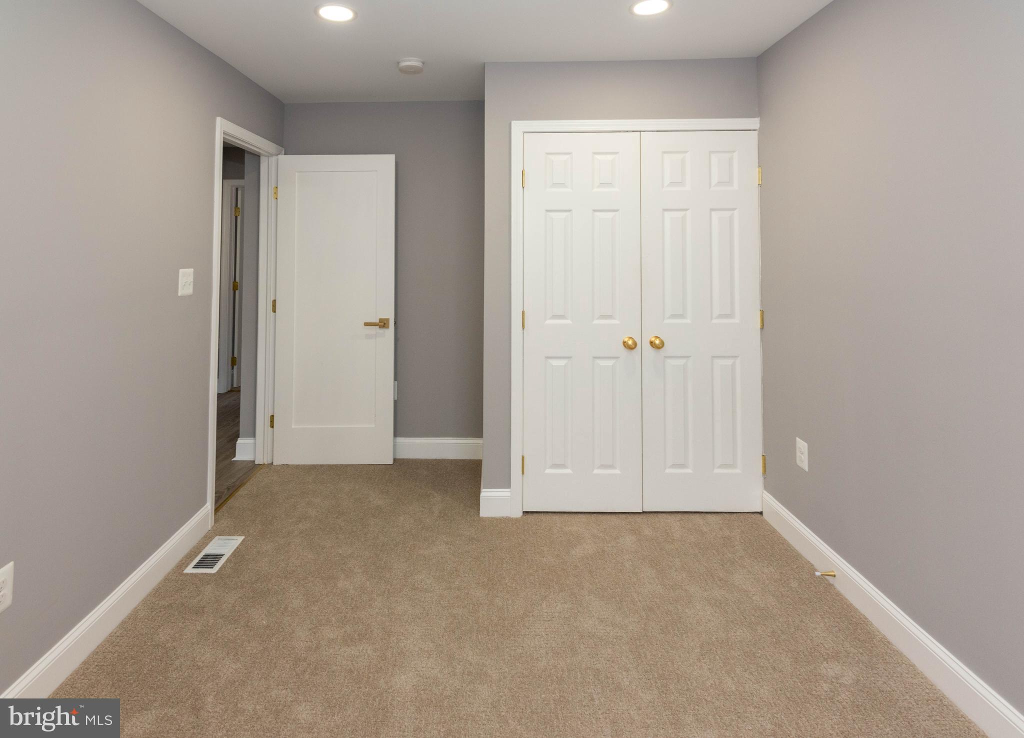 FRANKFORD - Residential