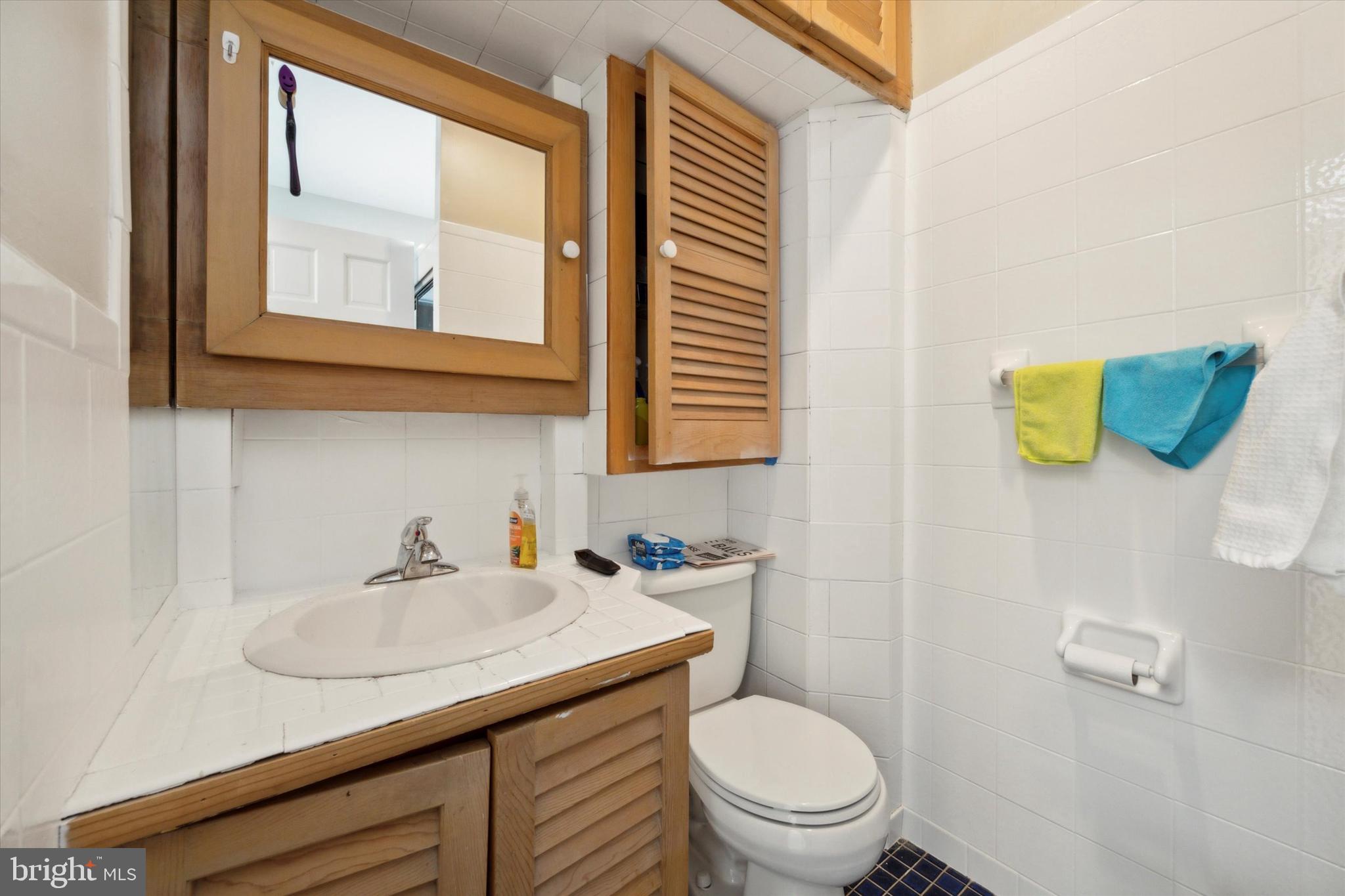 SOCIETY HILL - Residential Income