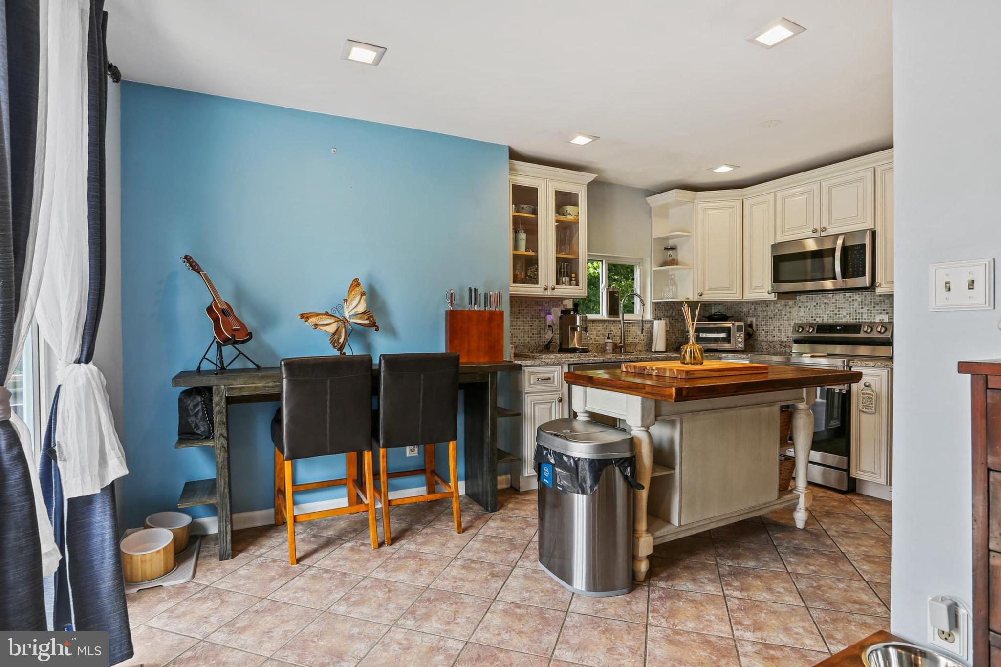 309 GADWALL COURT