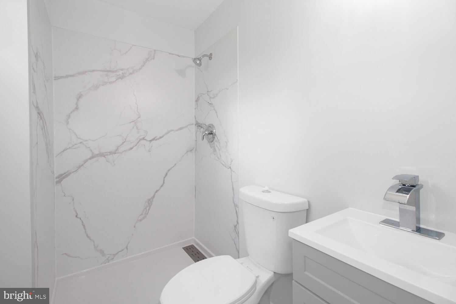 IMPERIAL GARDENS - Residential