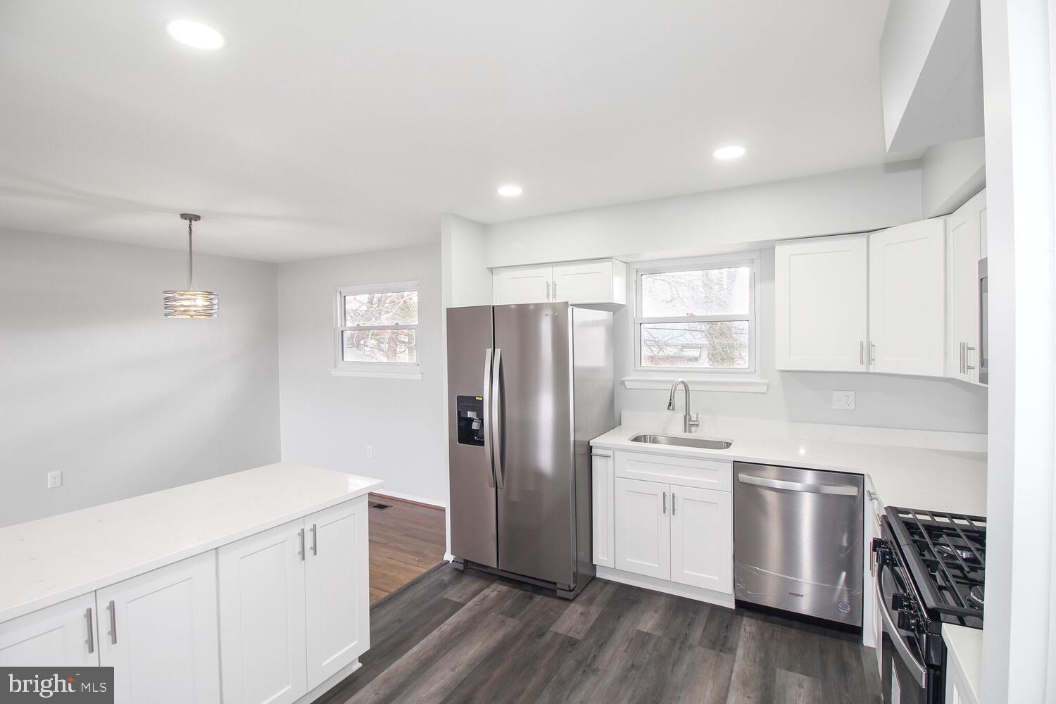 IMPERIAL GARDENS - Residential