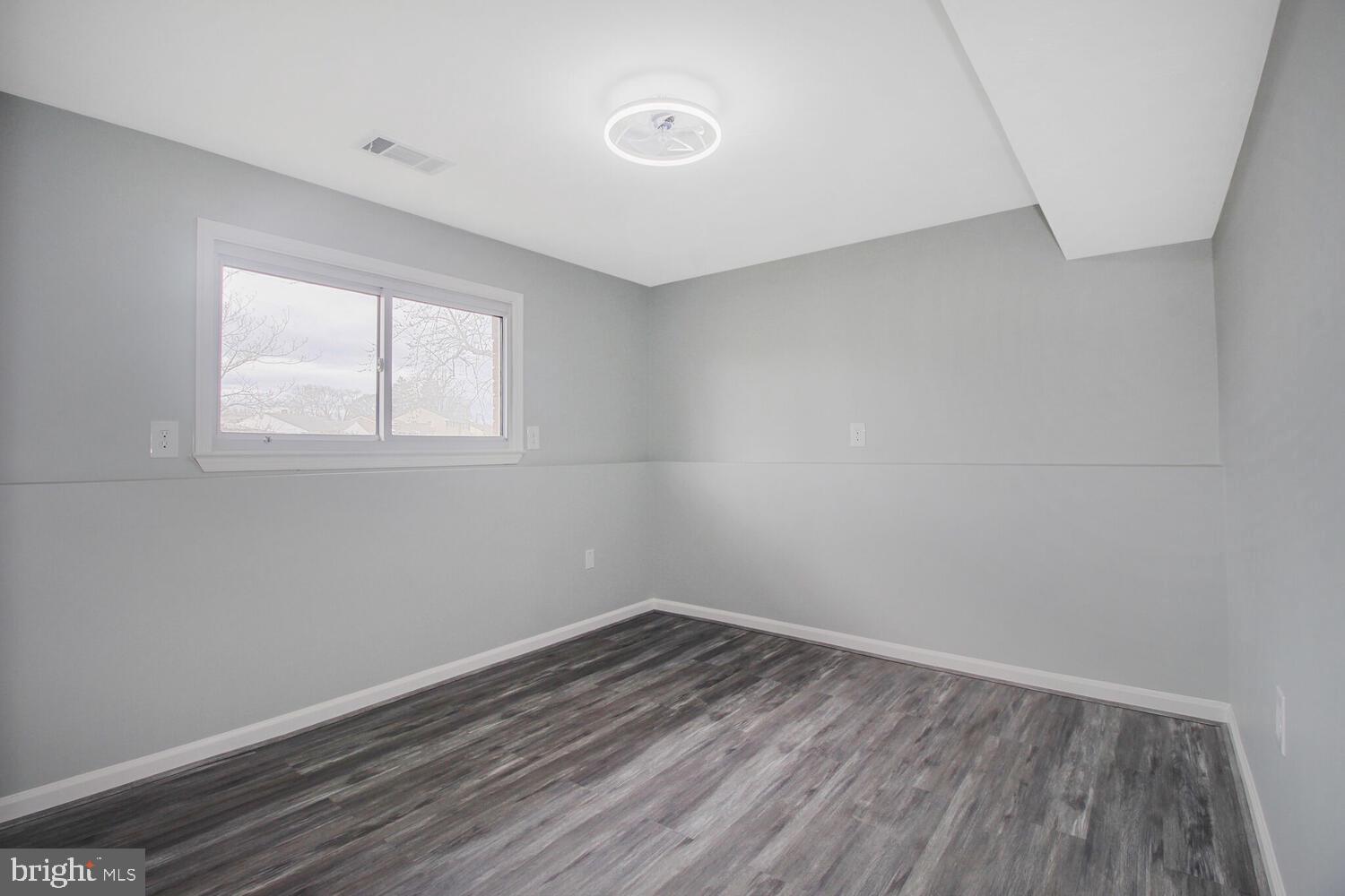 IMPERIAL GARDENS - Residential