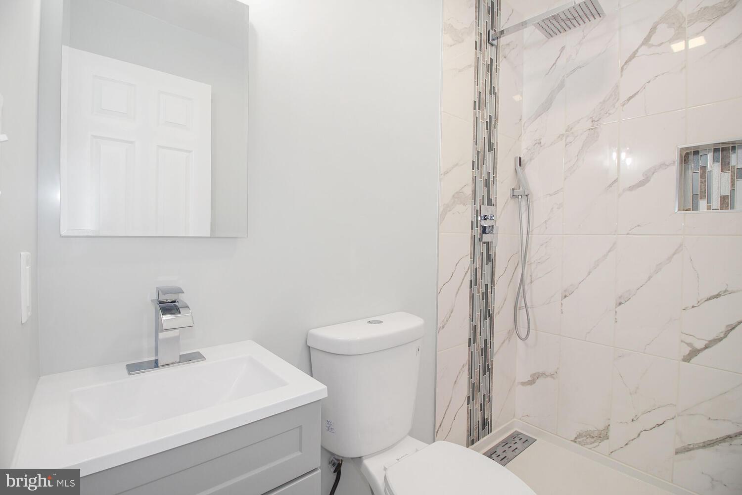 IMPERIAL GARDENS - Residential