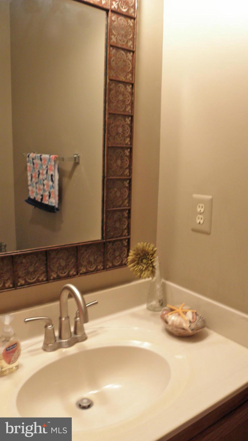 SOUTH KINGS STATION - Residential Lease