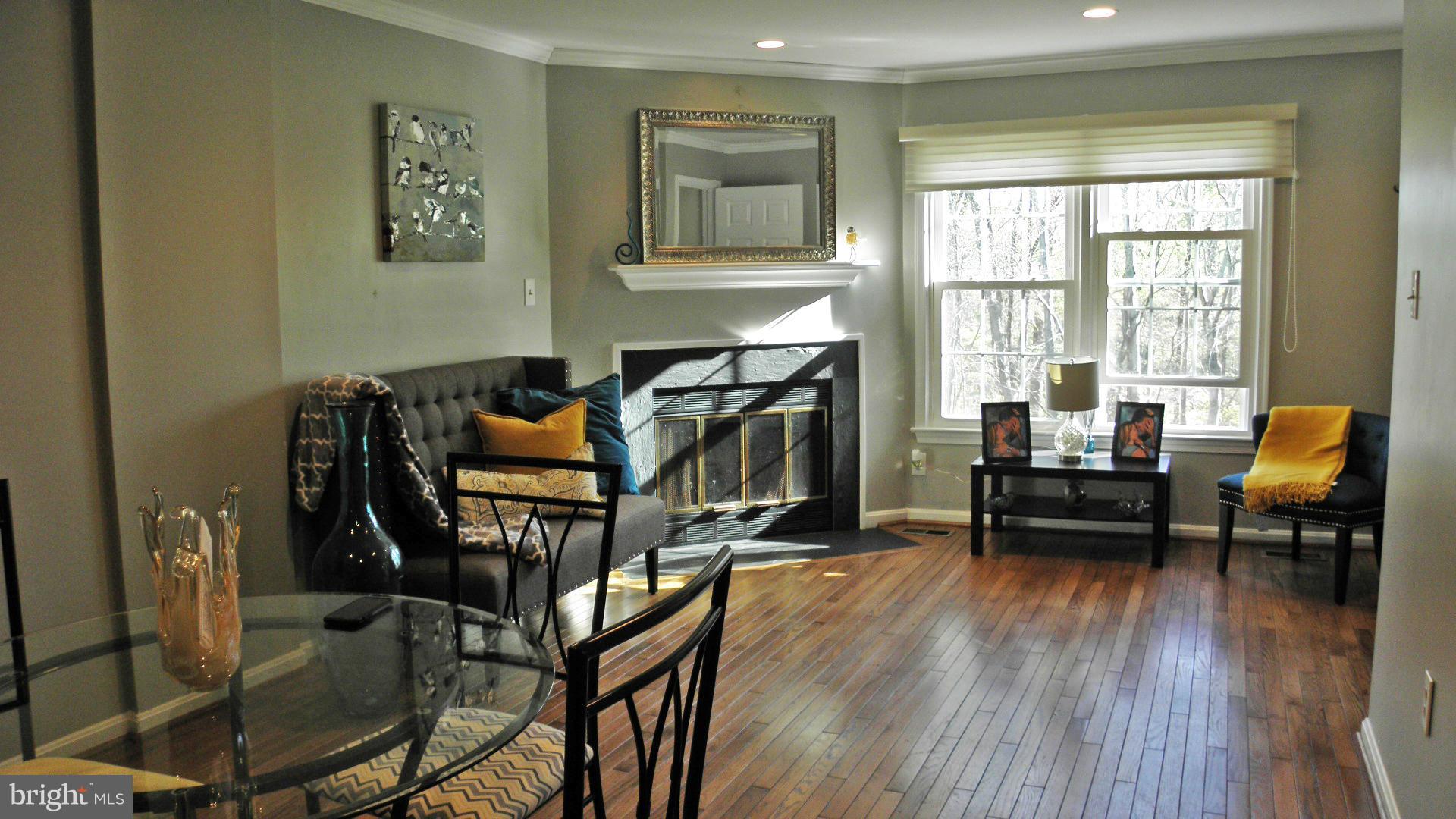 SOUTH KINGS STATION - Residential Lease