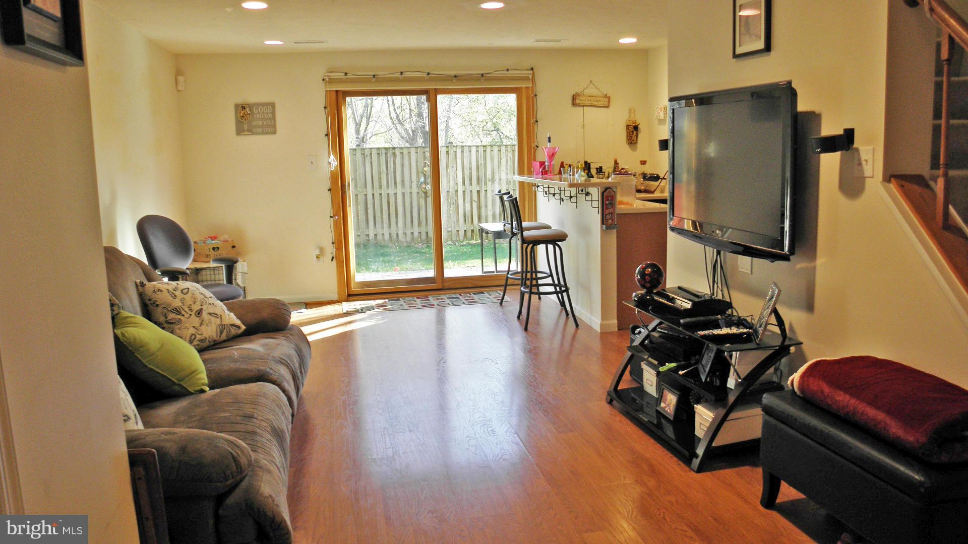 SOUTH KINGS STATION - Residential Lease