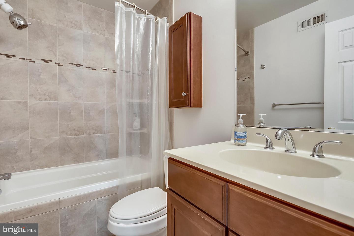 STONEYBROOK - Residential Lease