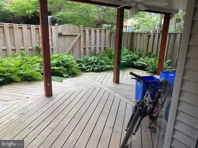 STONEYBROOK - Residential Lease