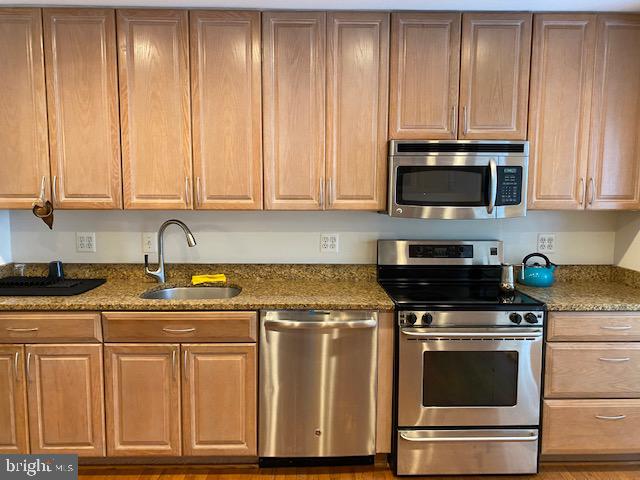 STONEYBROOK - Residential Lease