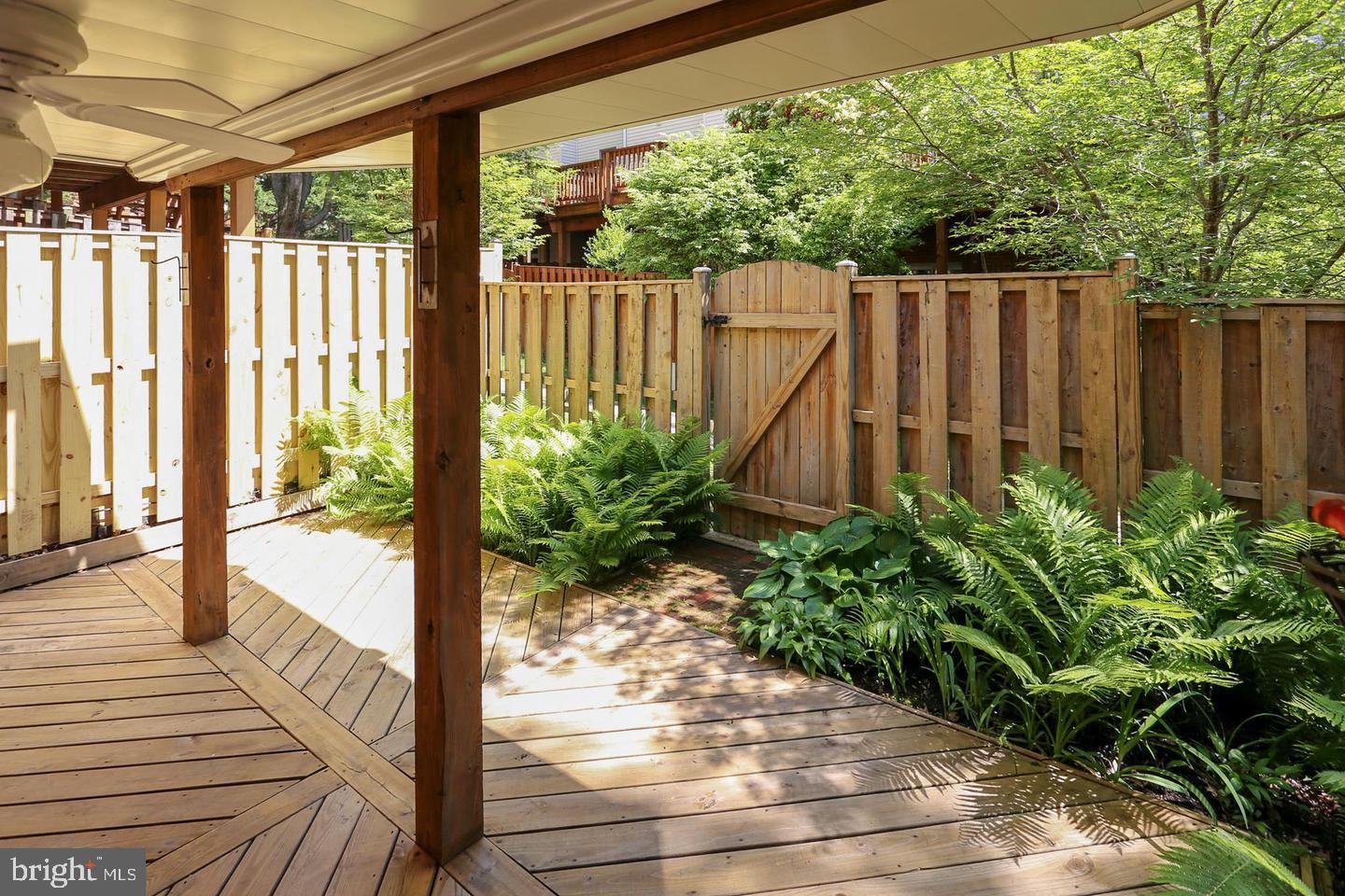 STONEYBROOK - Residential Lease