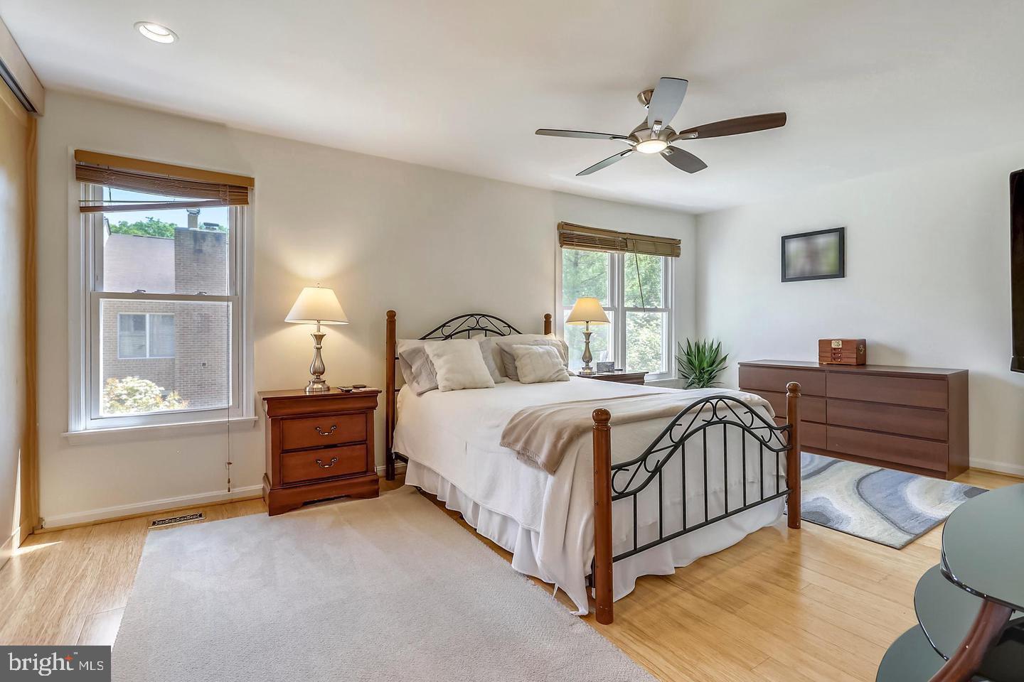 STONEYBROOK - Residential Lease