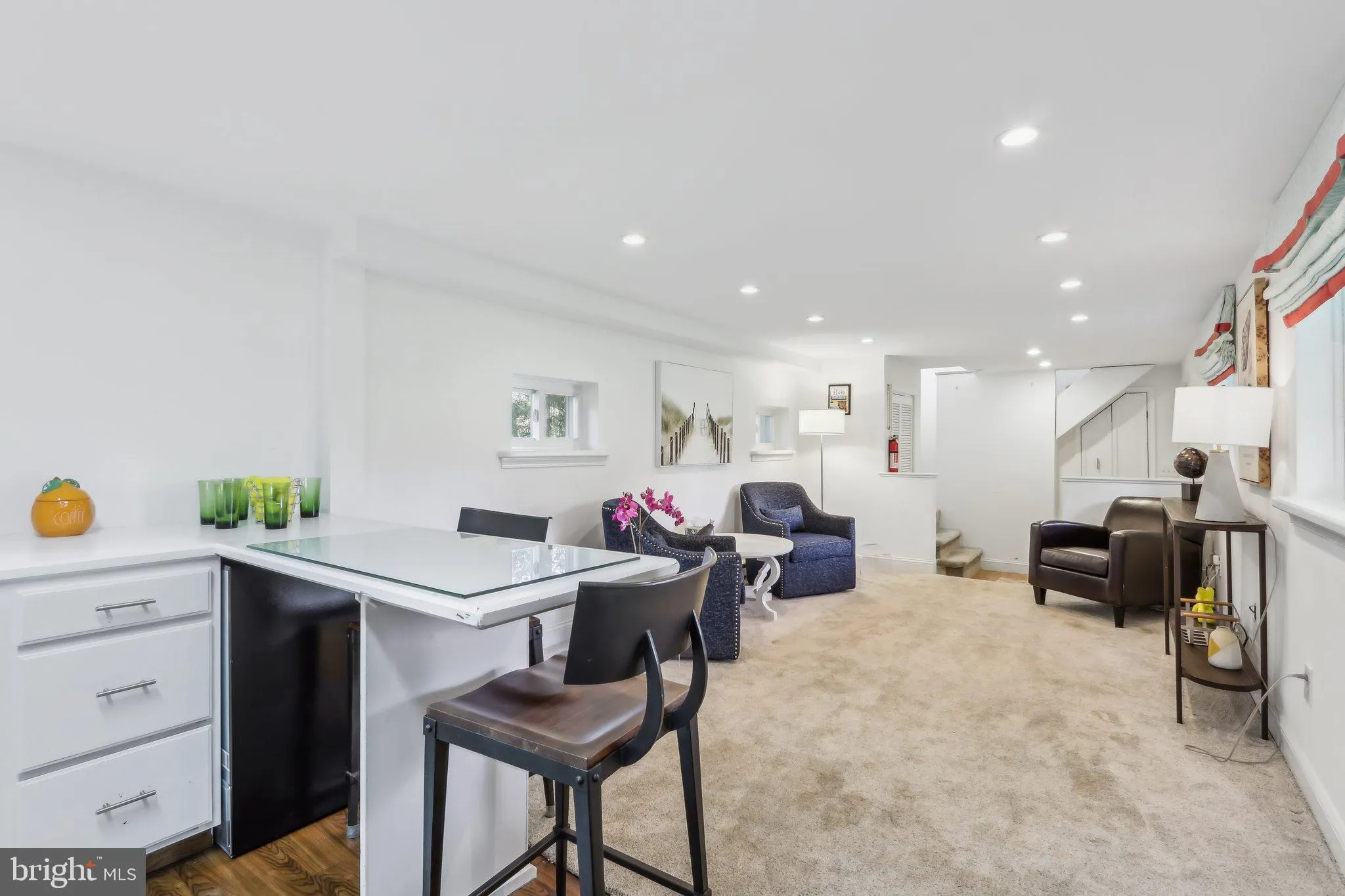 Devon, Pennsylvania 19333, United States, 4 Bedrooms Bedrooms, ,4 BathroomsBathrooms,Residential,Pending,112301