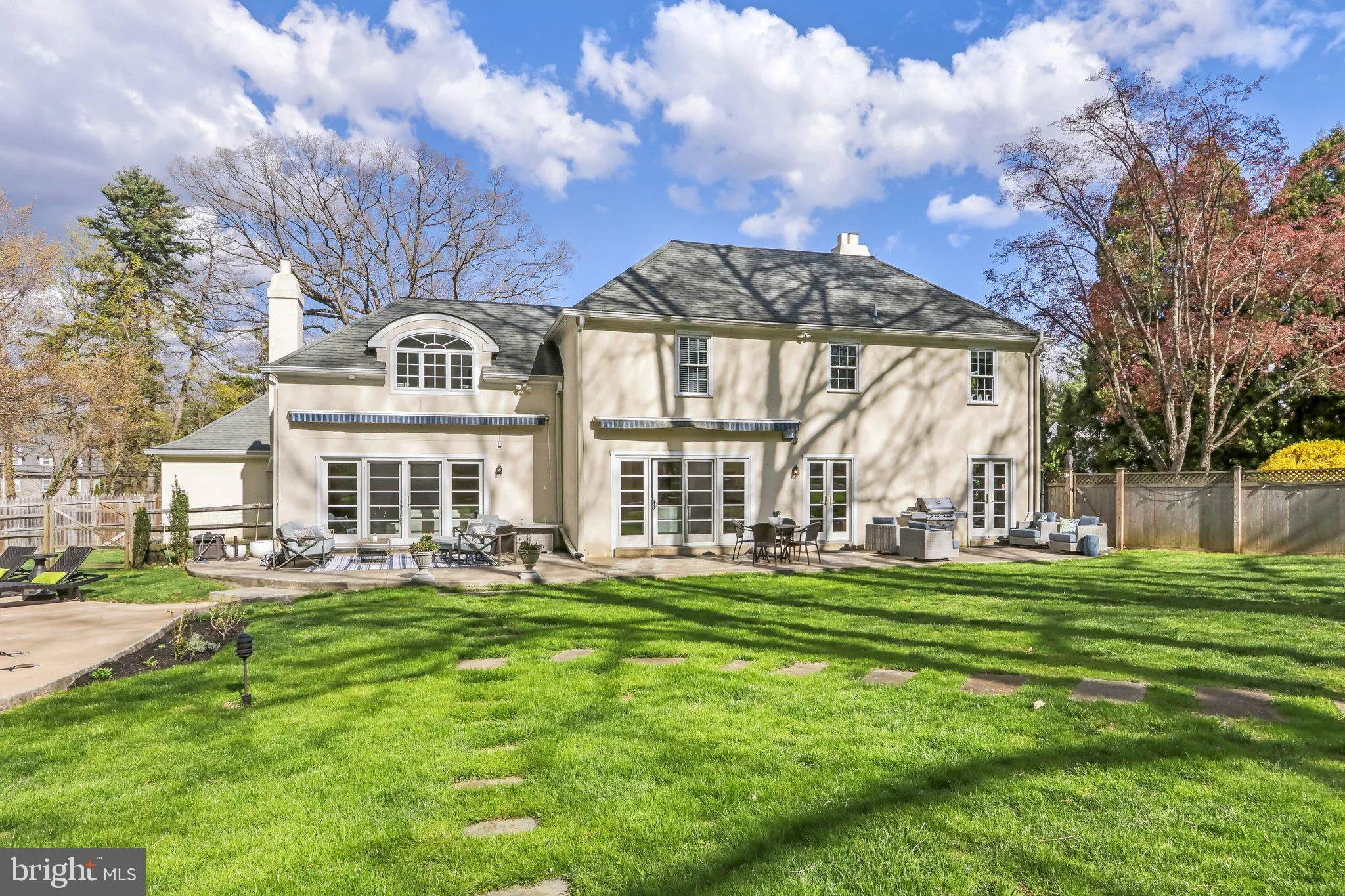 Devon, Pennsylvania 19333, United States, 4 Bedrooms Bedrooms, ,4 BathroomsBathrooms,Residential,Pending,112301