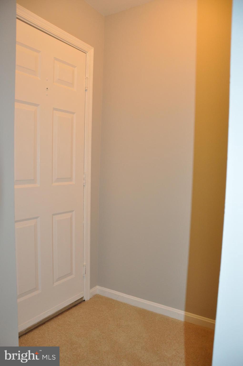 COLONIAL VILLAGE - Residential