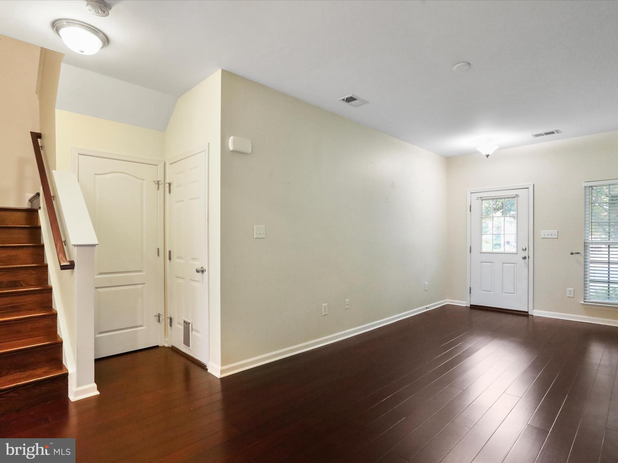 ARCHERS ROCK - Residential