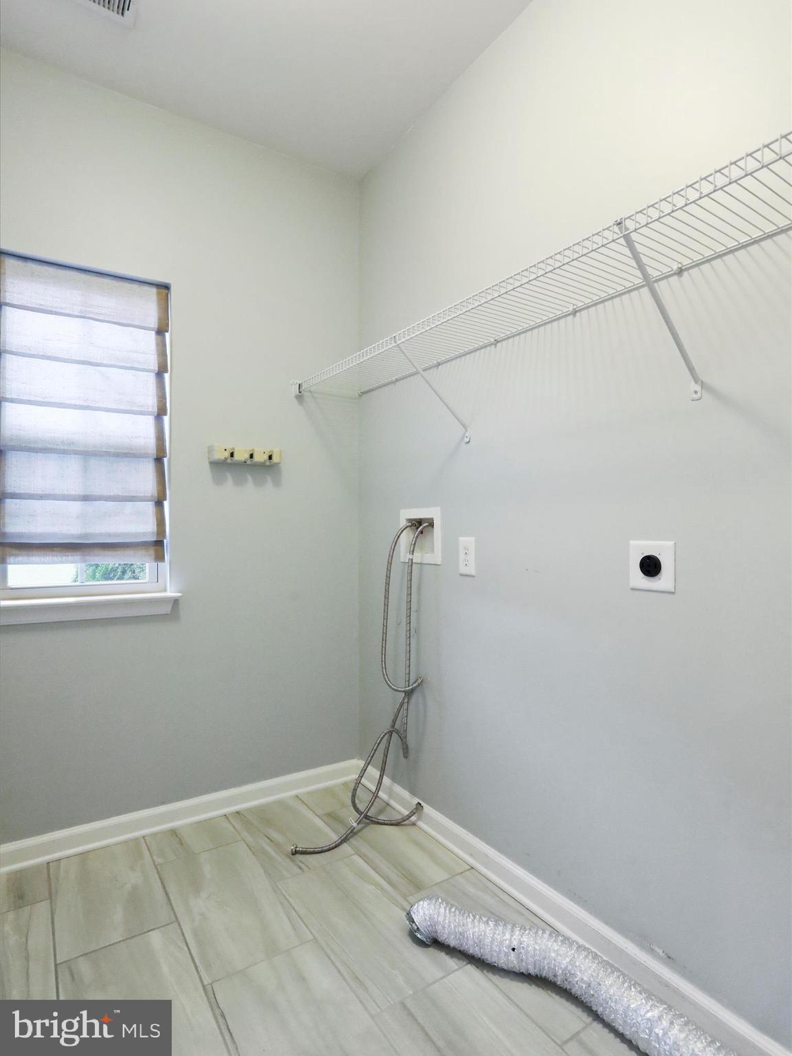 ARCHERS ROCK - Residential