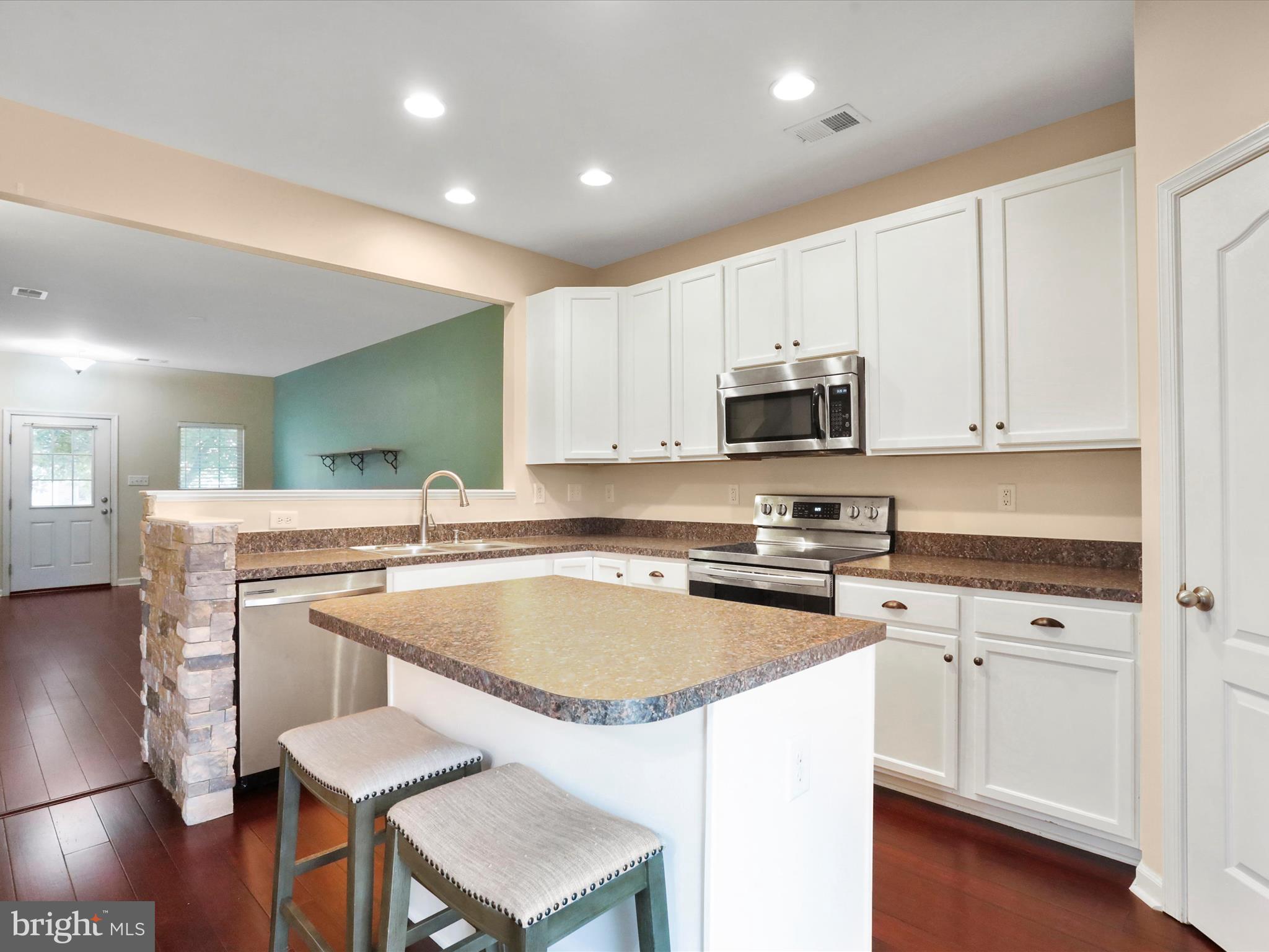 ARCHERS ROCK - Residential