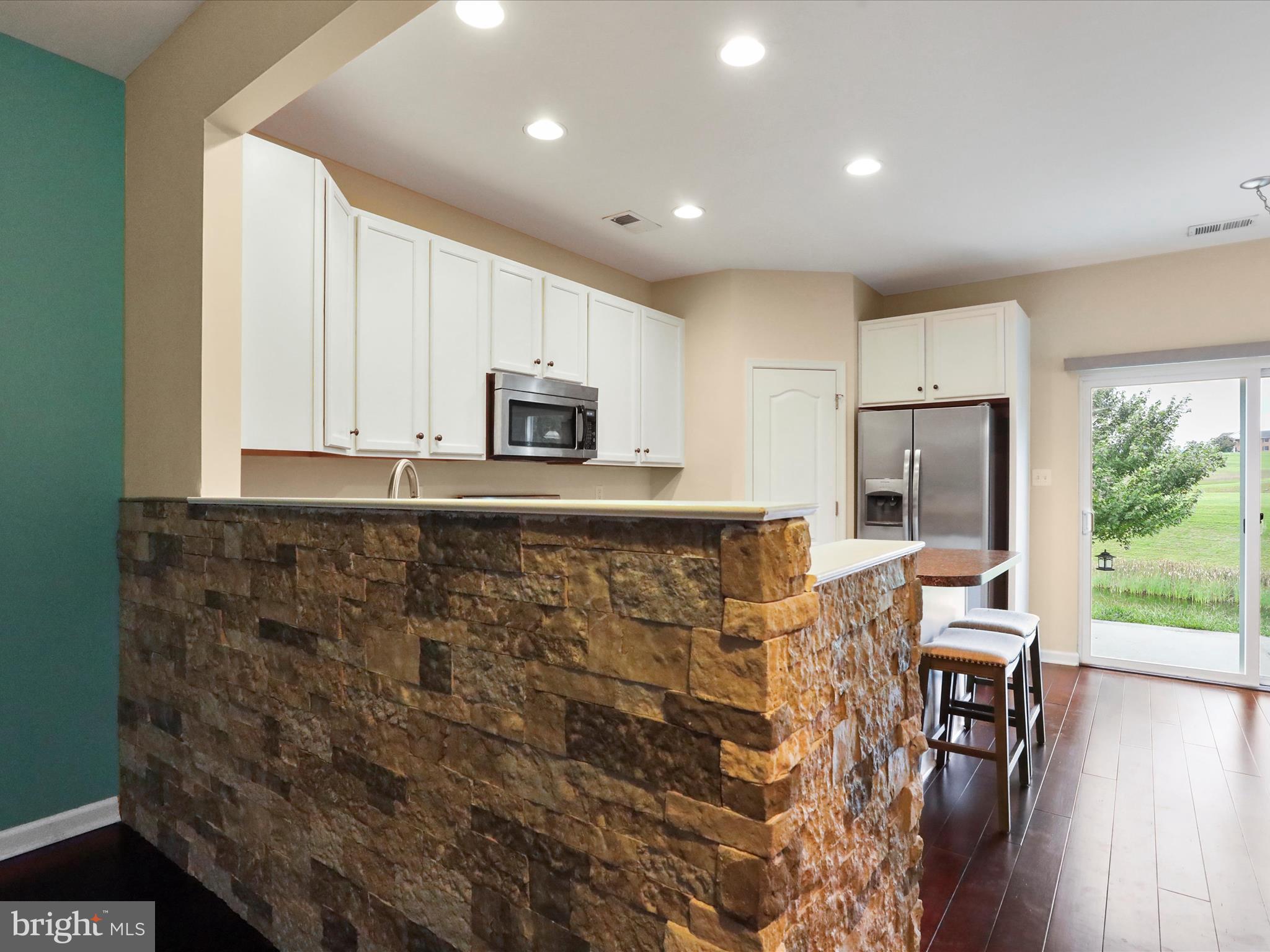 ARCHERS ROCK - Residential