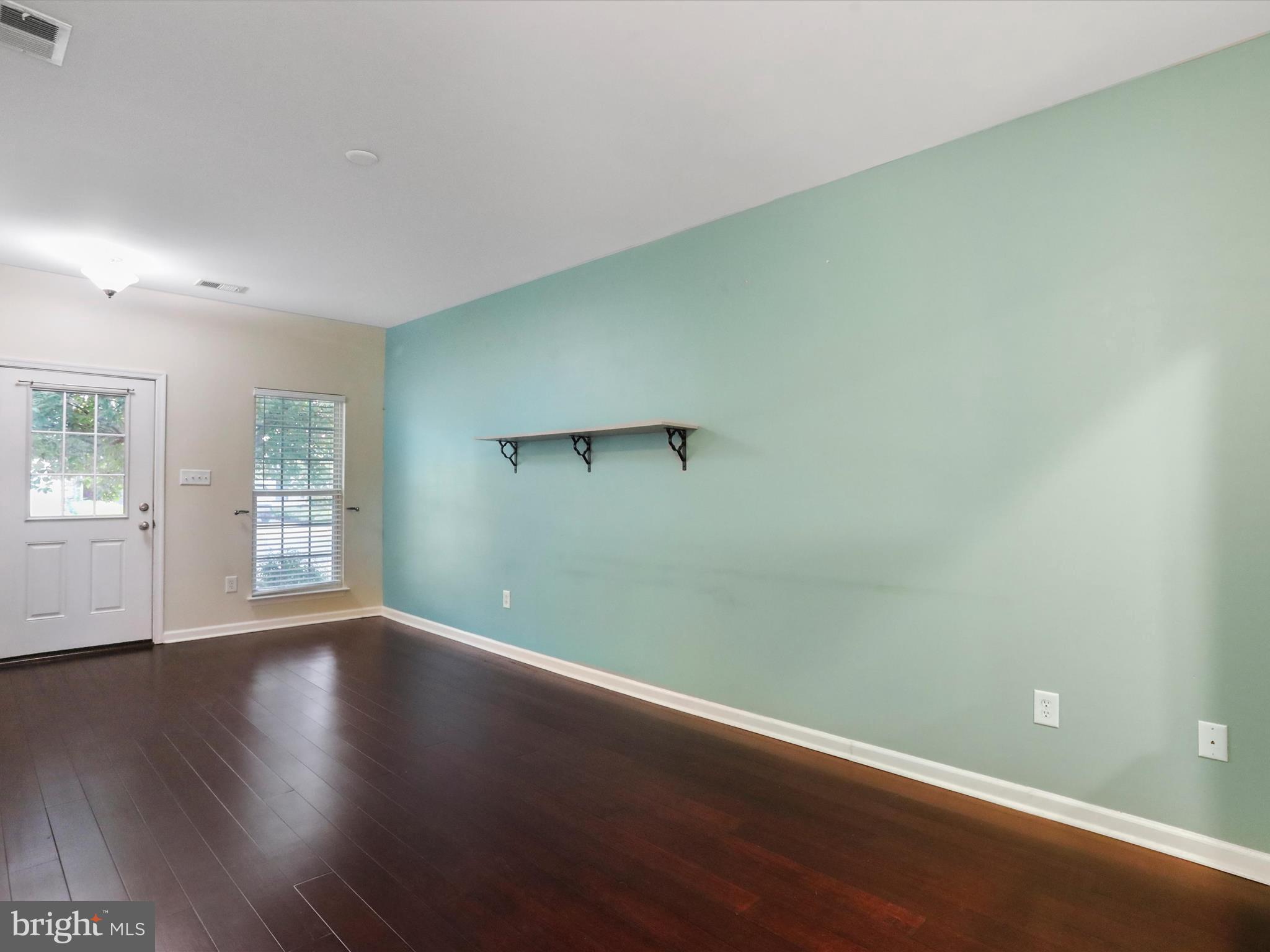 ARCHERS ROCK - Residential