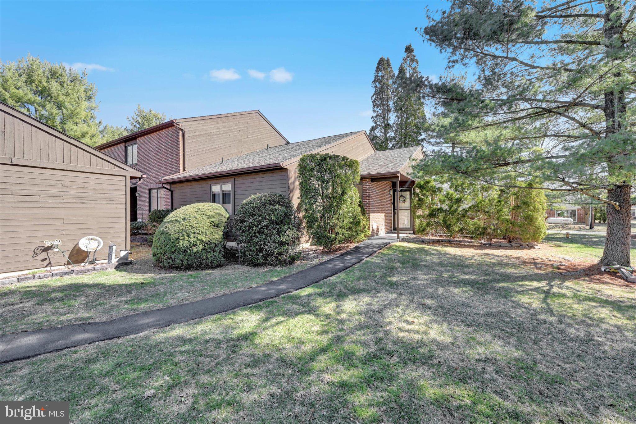 PINE BROOK - Residential