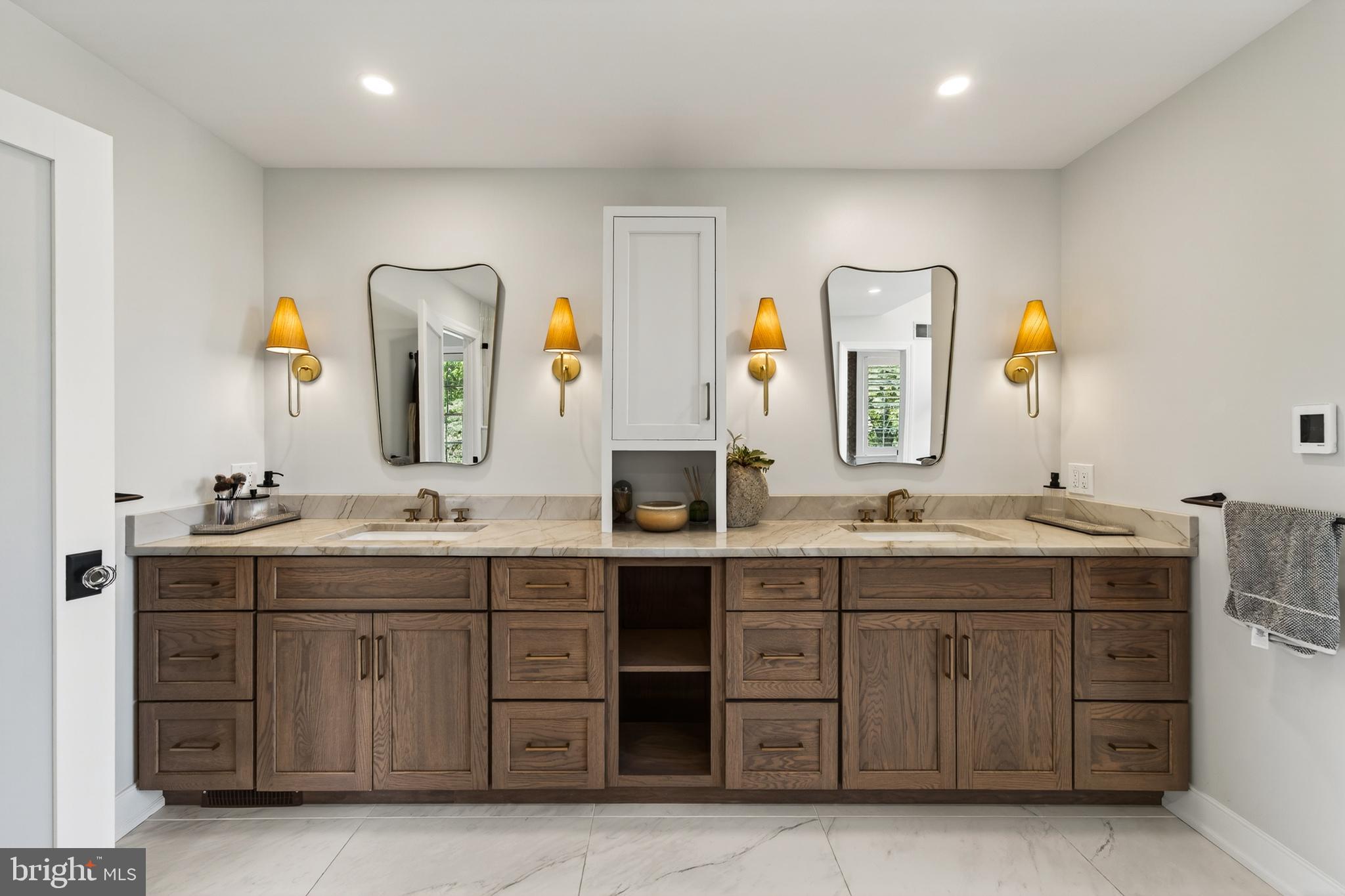 ROSSMORE - Residential