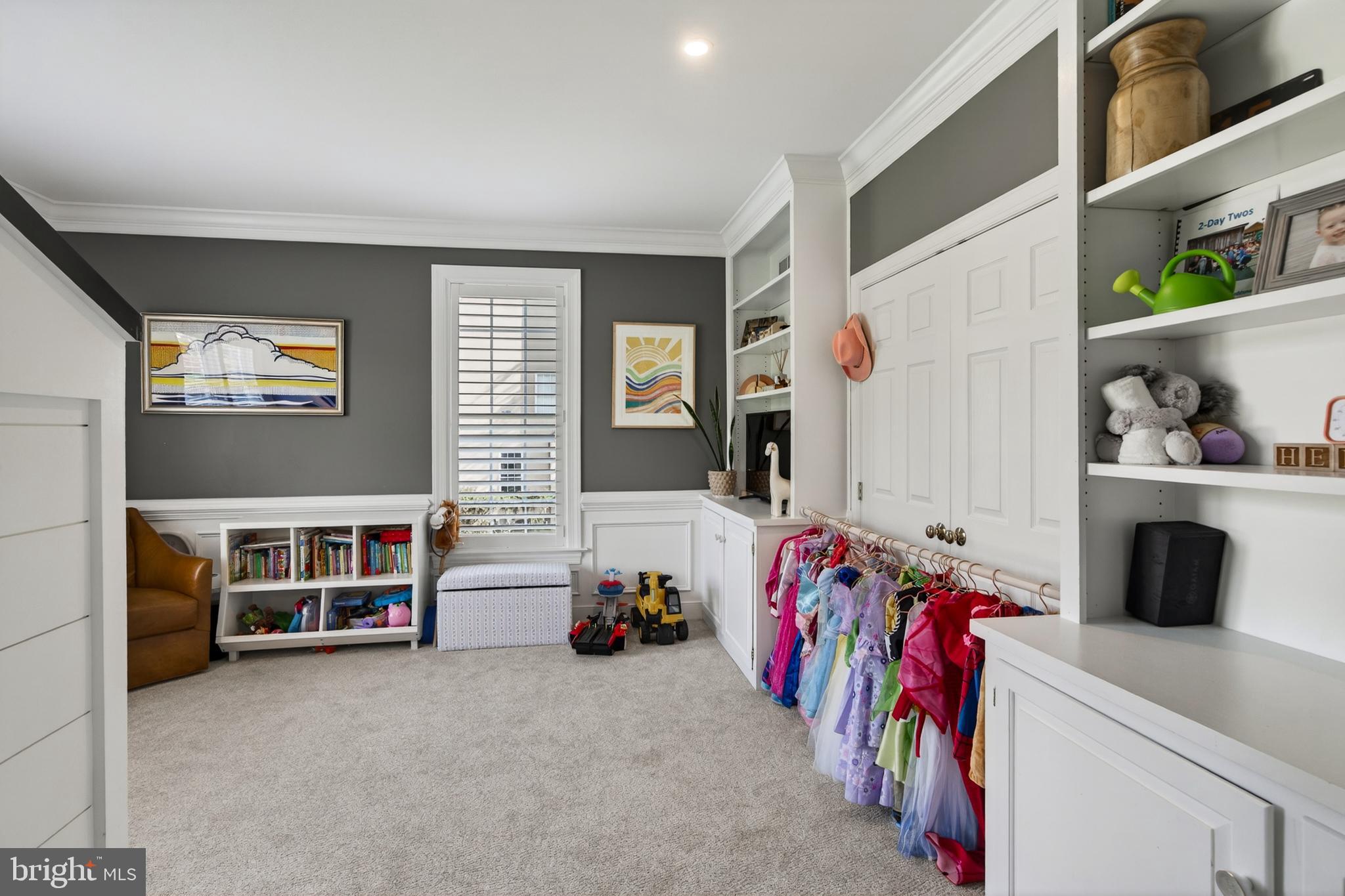 ROSSMORE - Residential