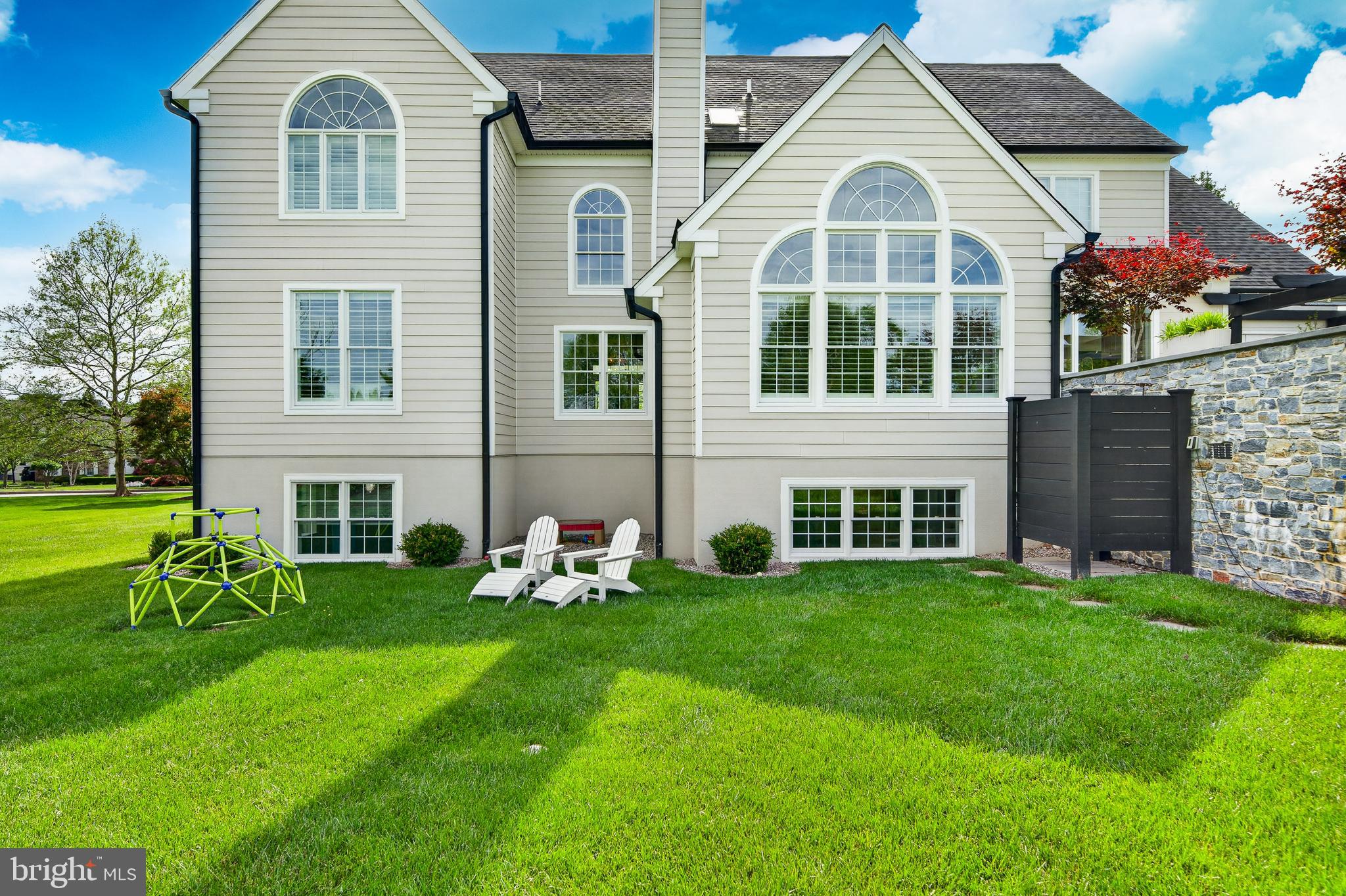 ROSSMORE - Residential