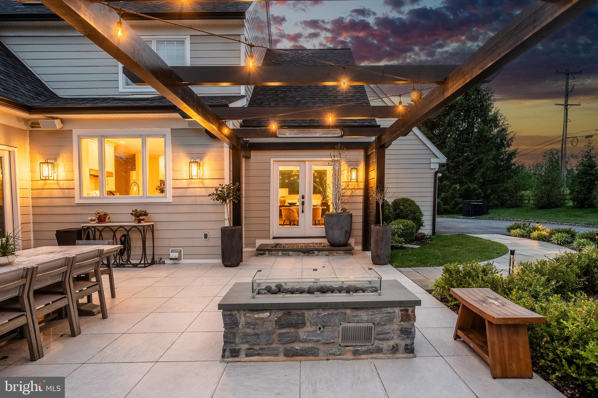 ROSSMORE - Residential