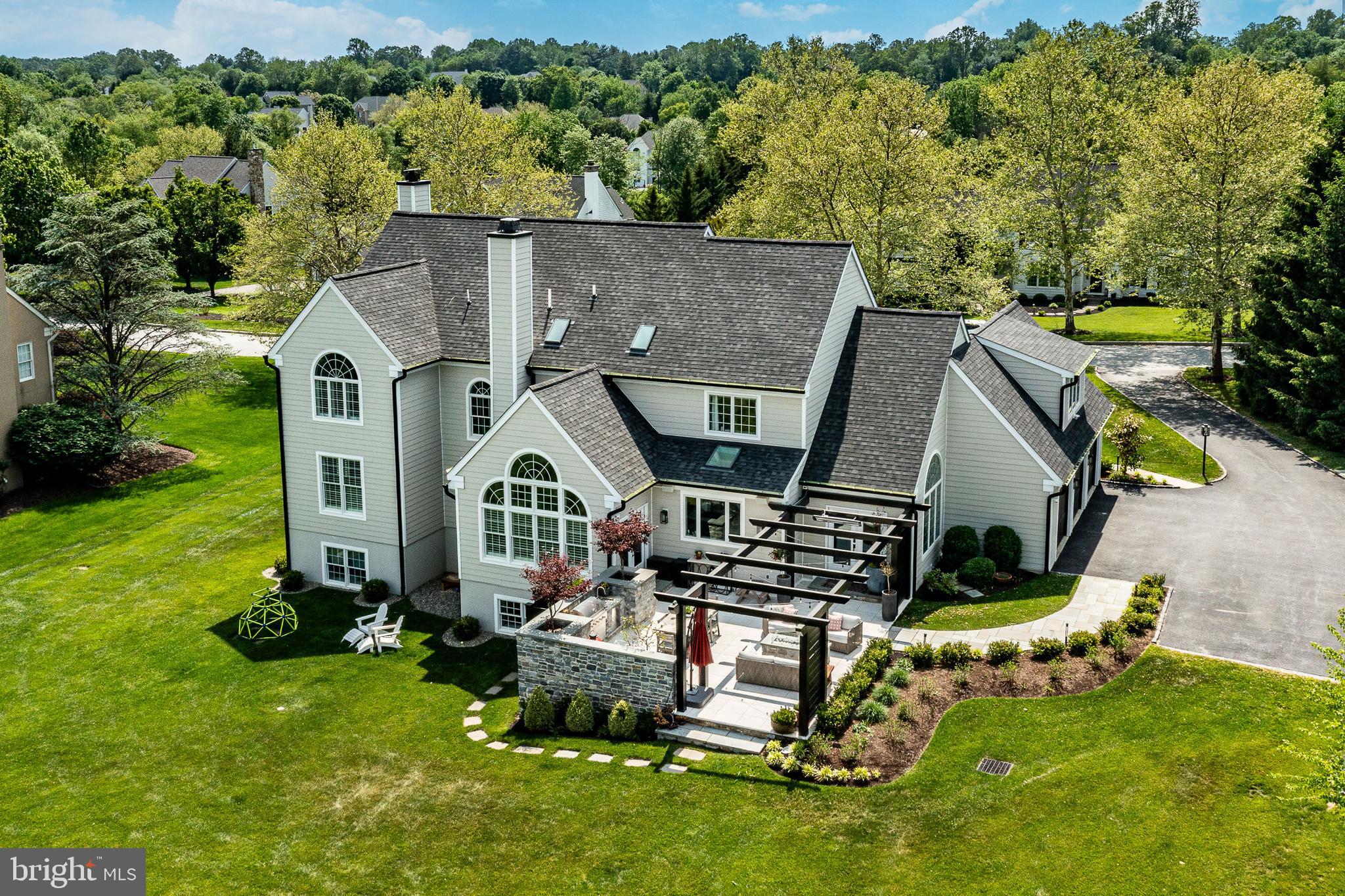ROSSMORE - Residential