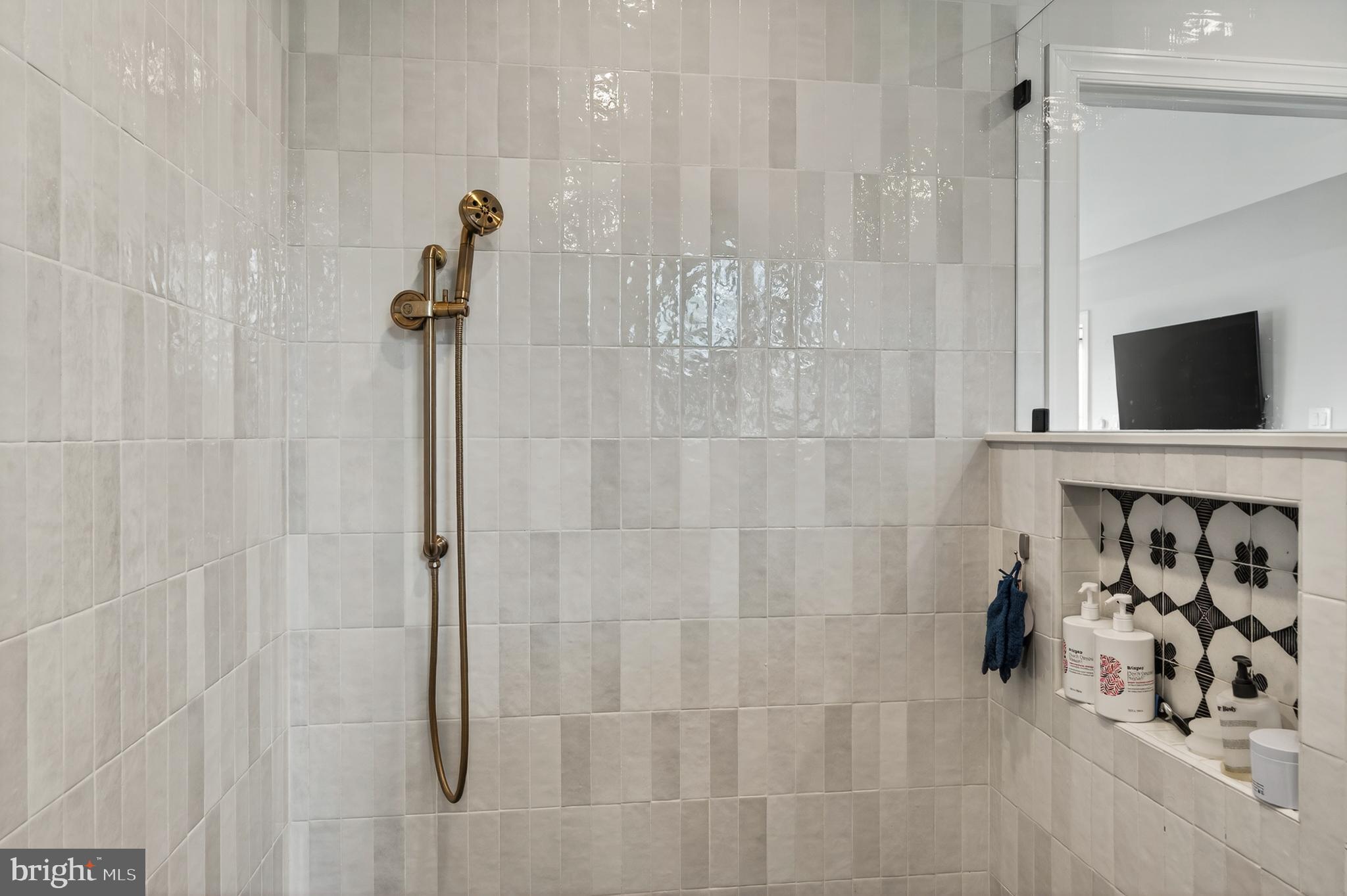 ROSSMORE - Residential