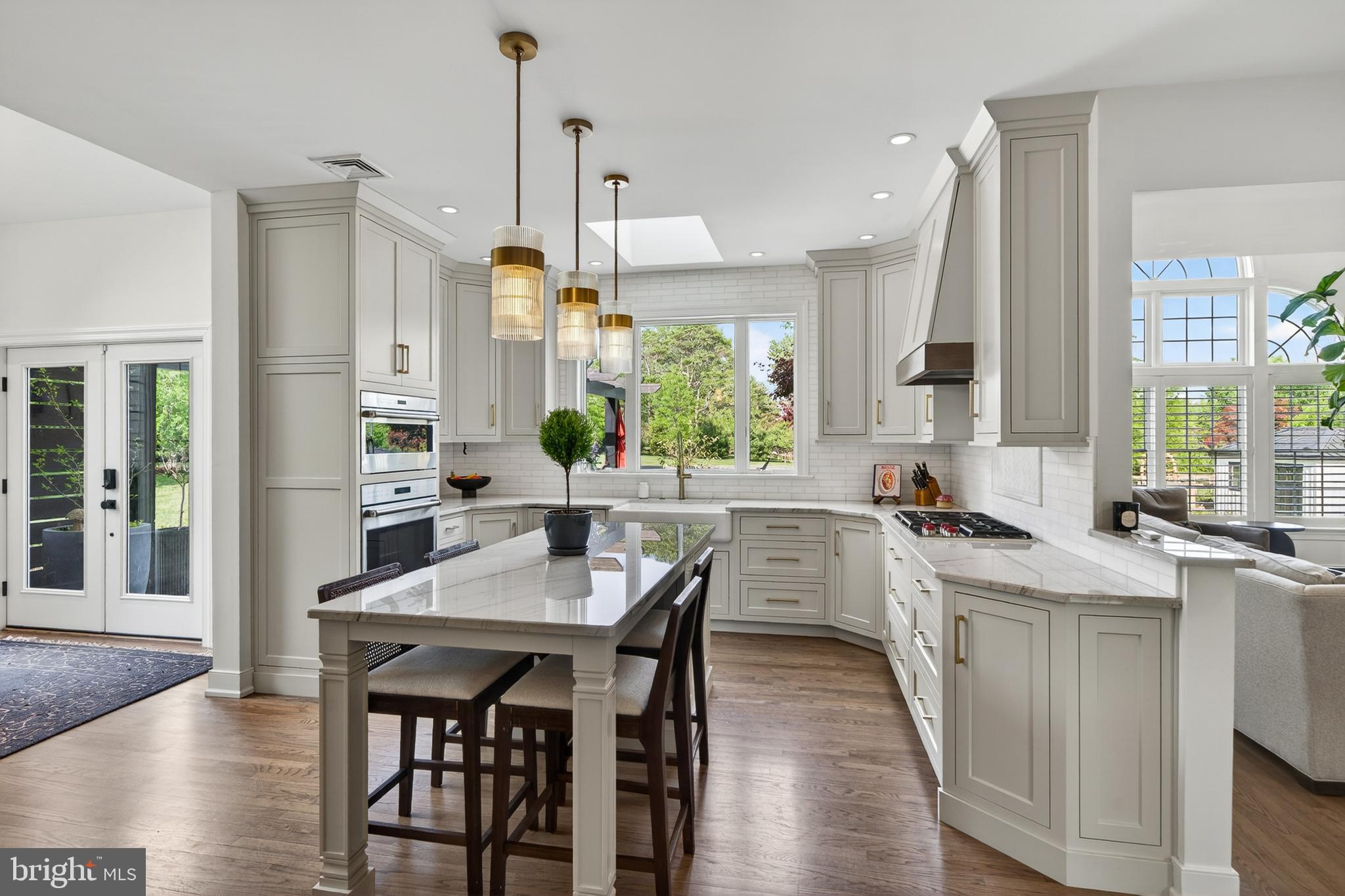 ROSSMORE - Residential