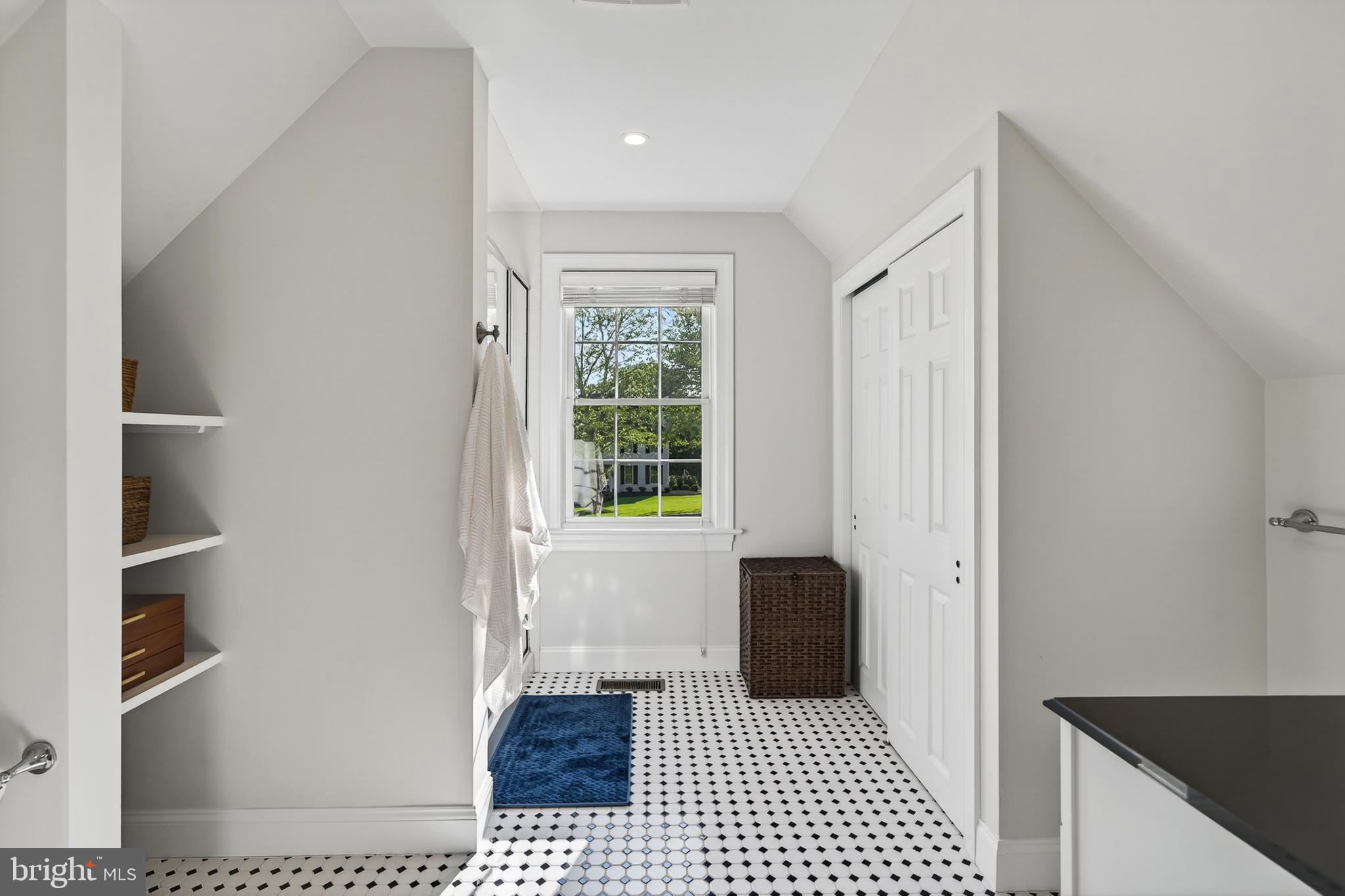 ROSSMORE - Residential