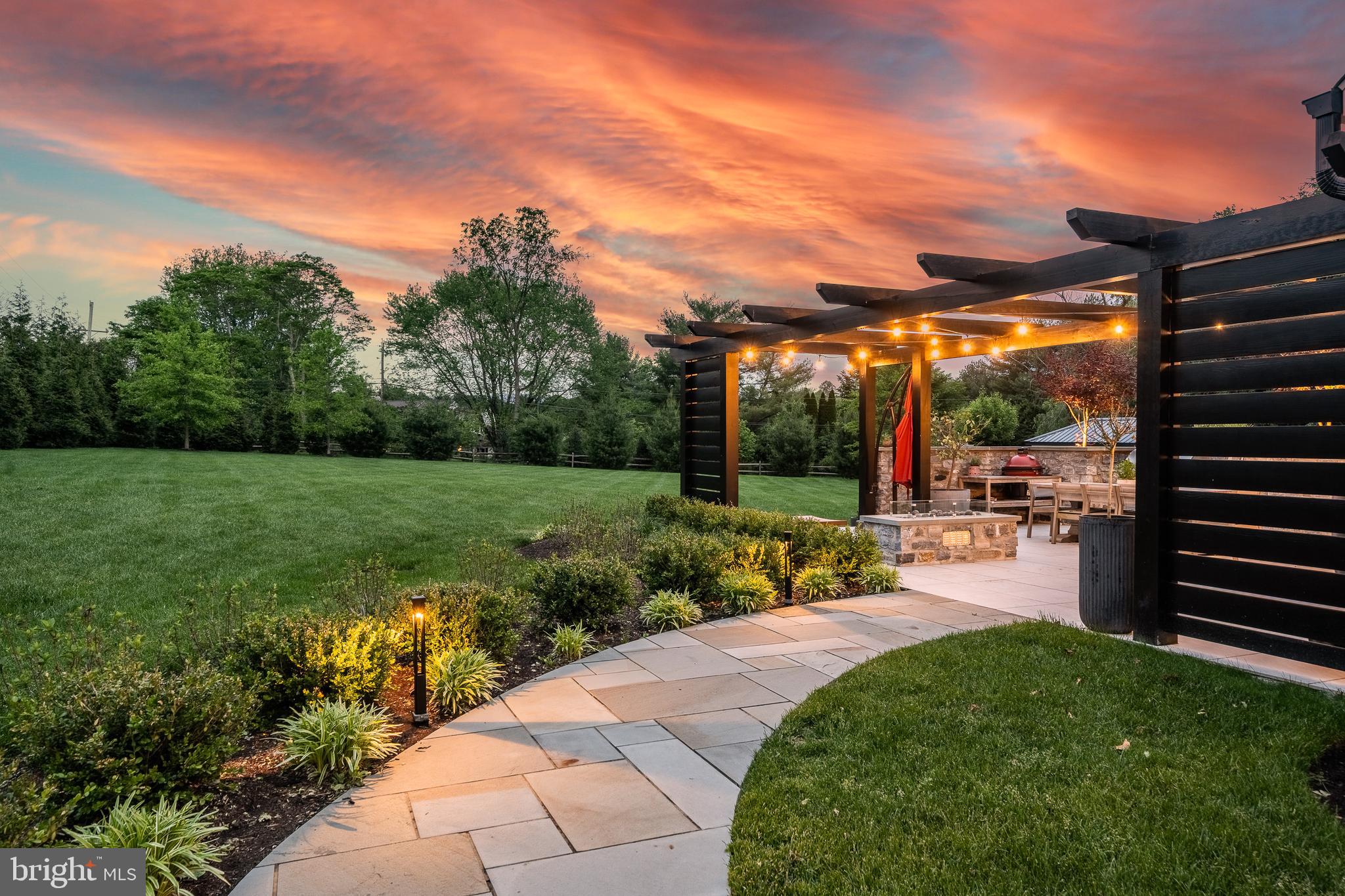 ROSSMORE - Residential