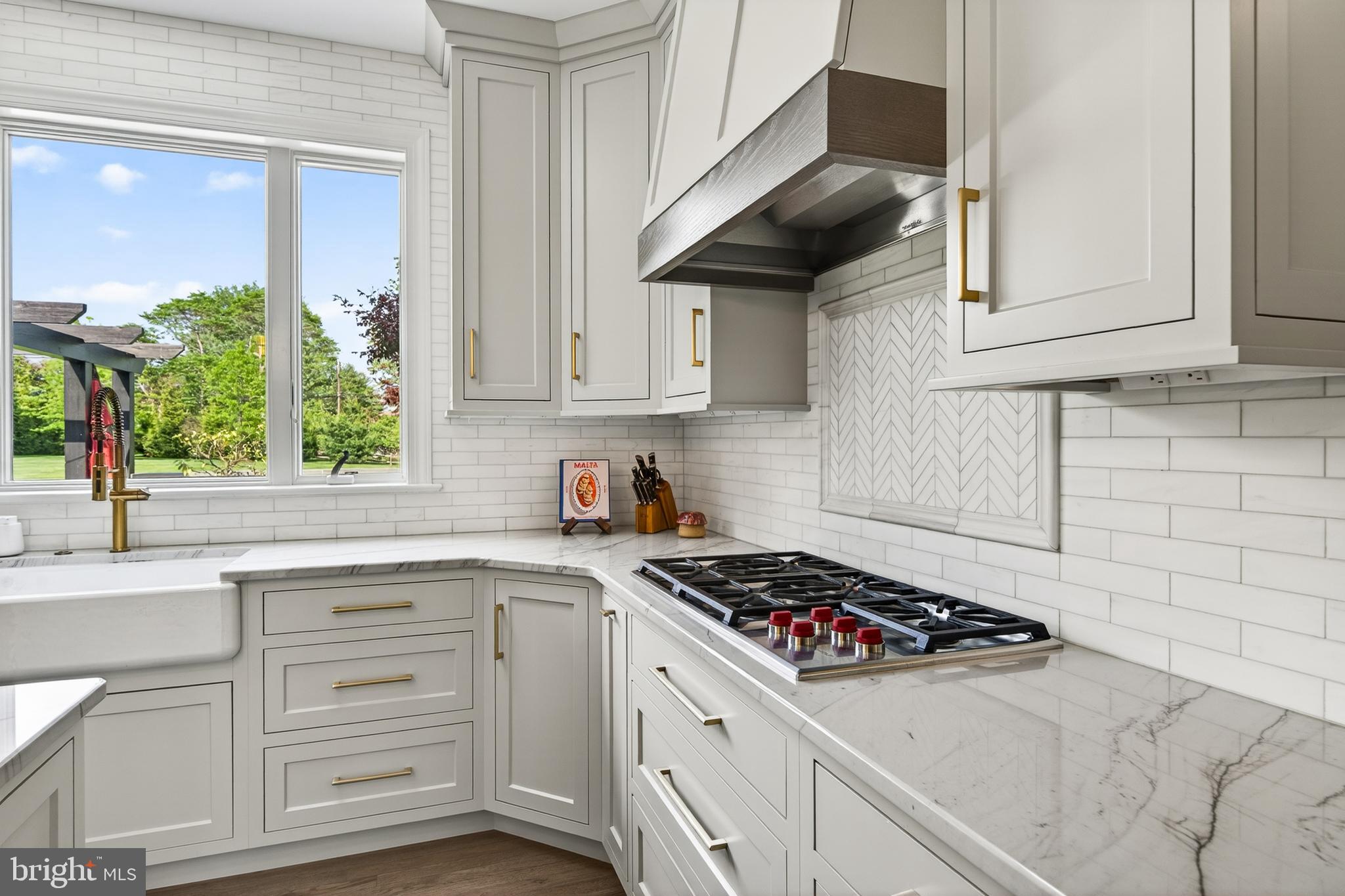 ROSSMORE - Residential