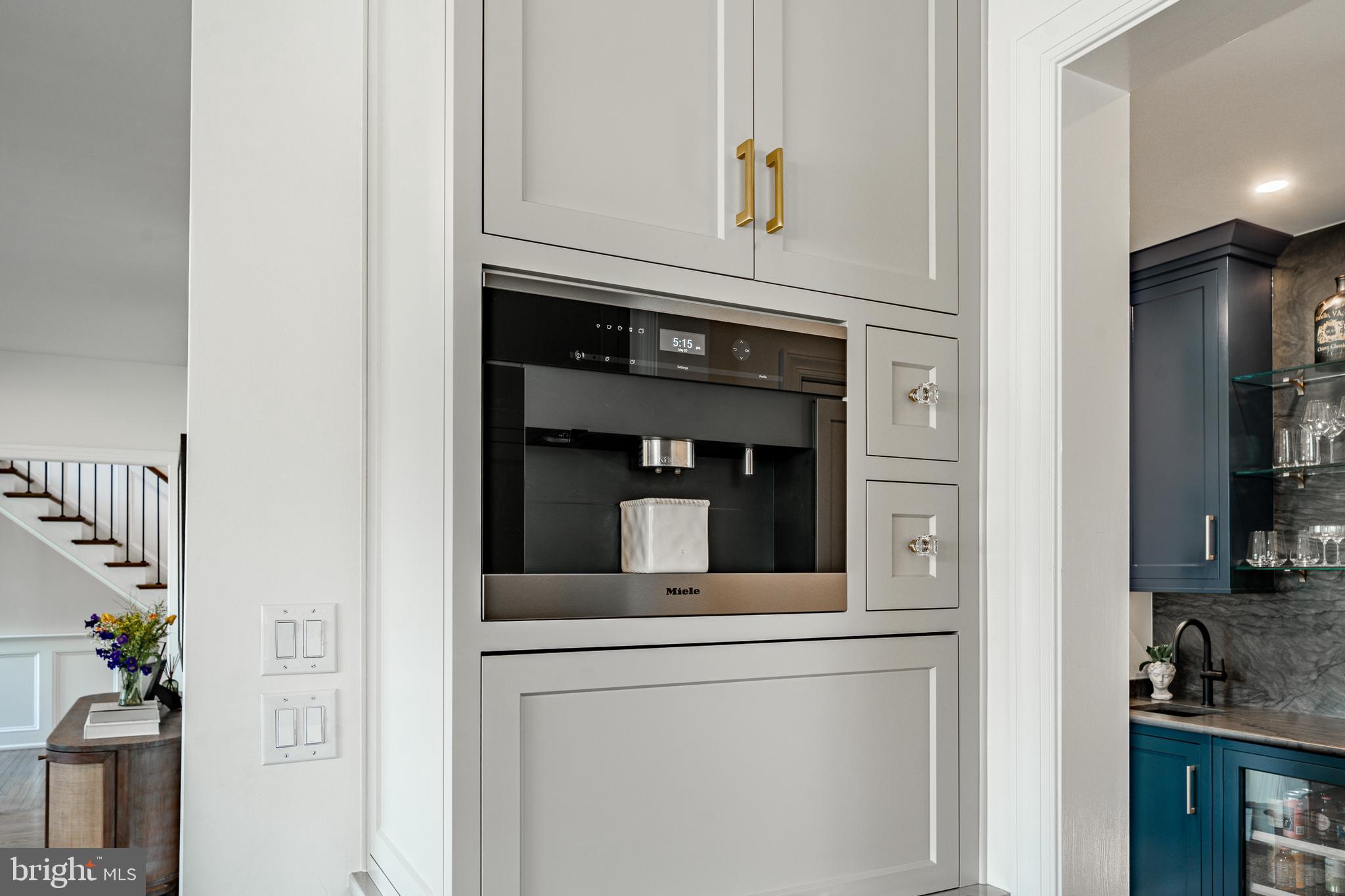 ROSSMORE - Residential