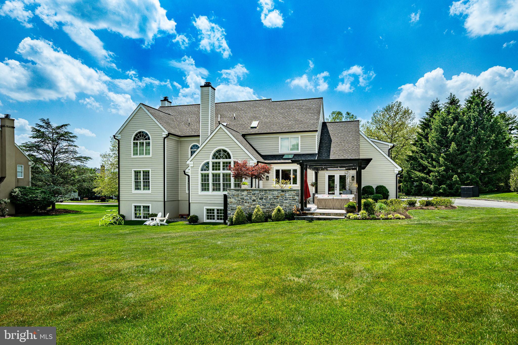 ROSSMORE - Residential
