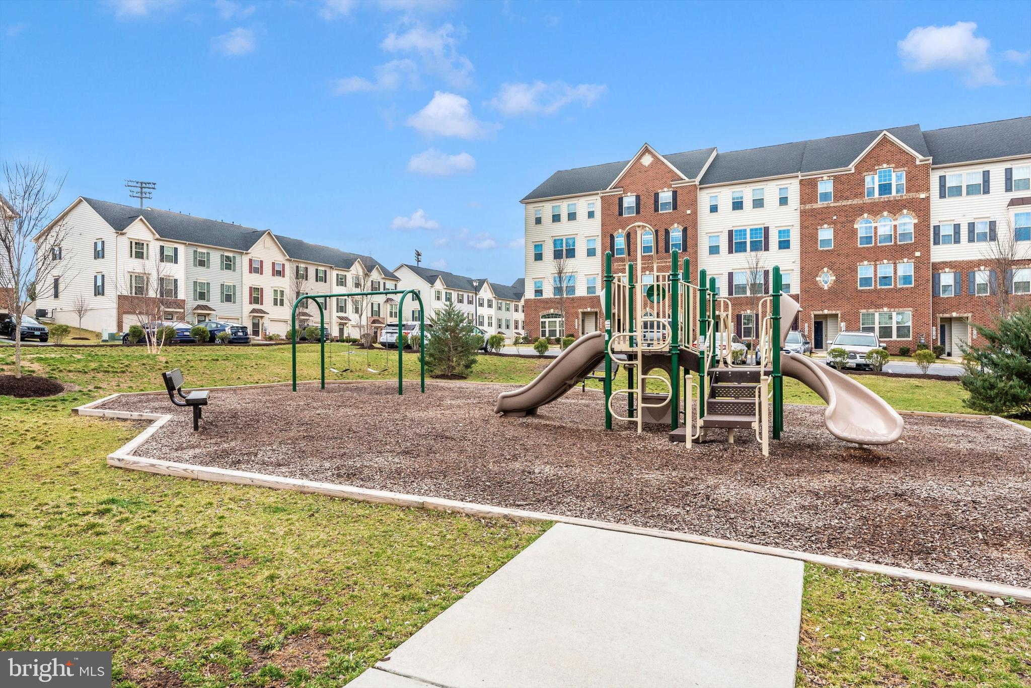 OAKDALE VILLAGE - Residential