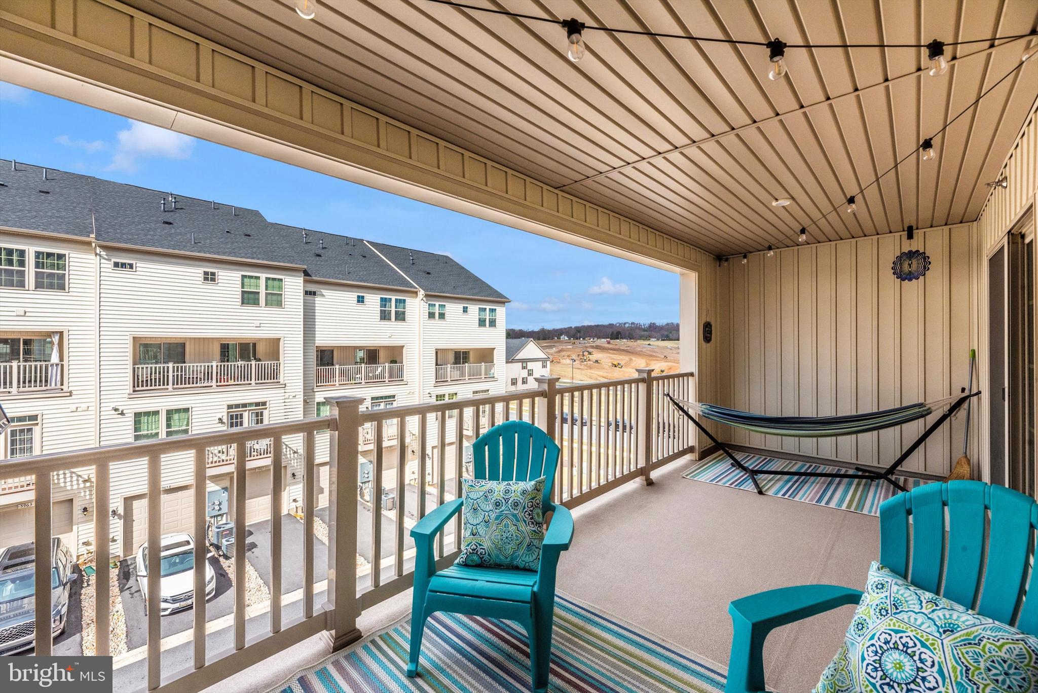 OAKDALE VILLAGE - Residential