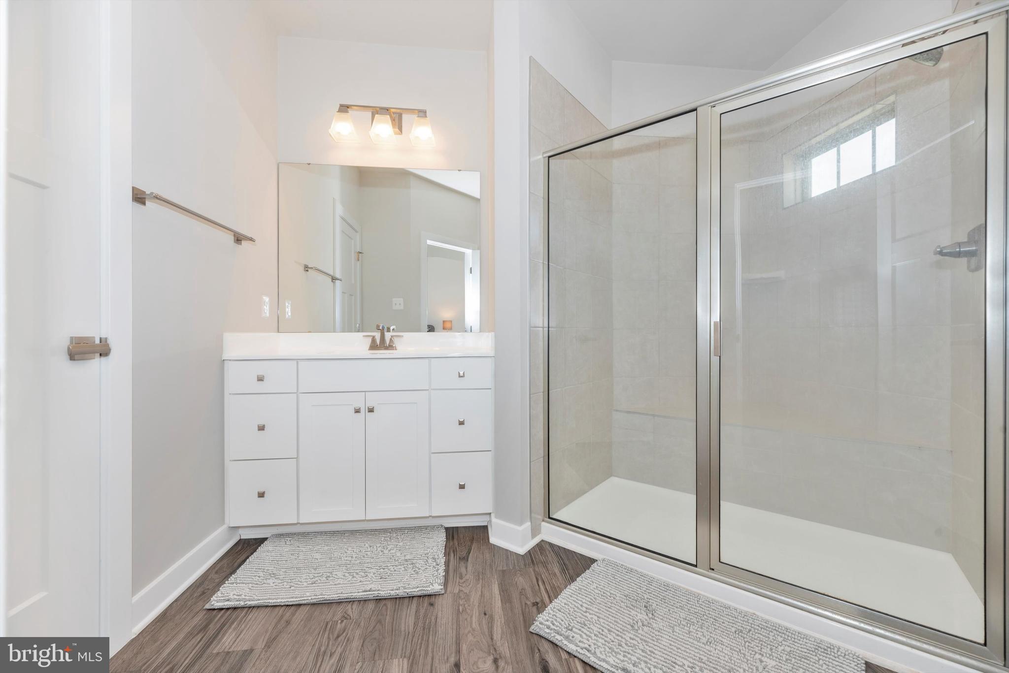 OAKDALE VILLAGE - Residential