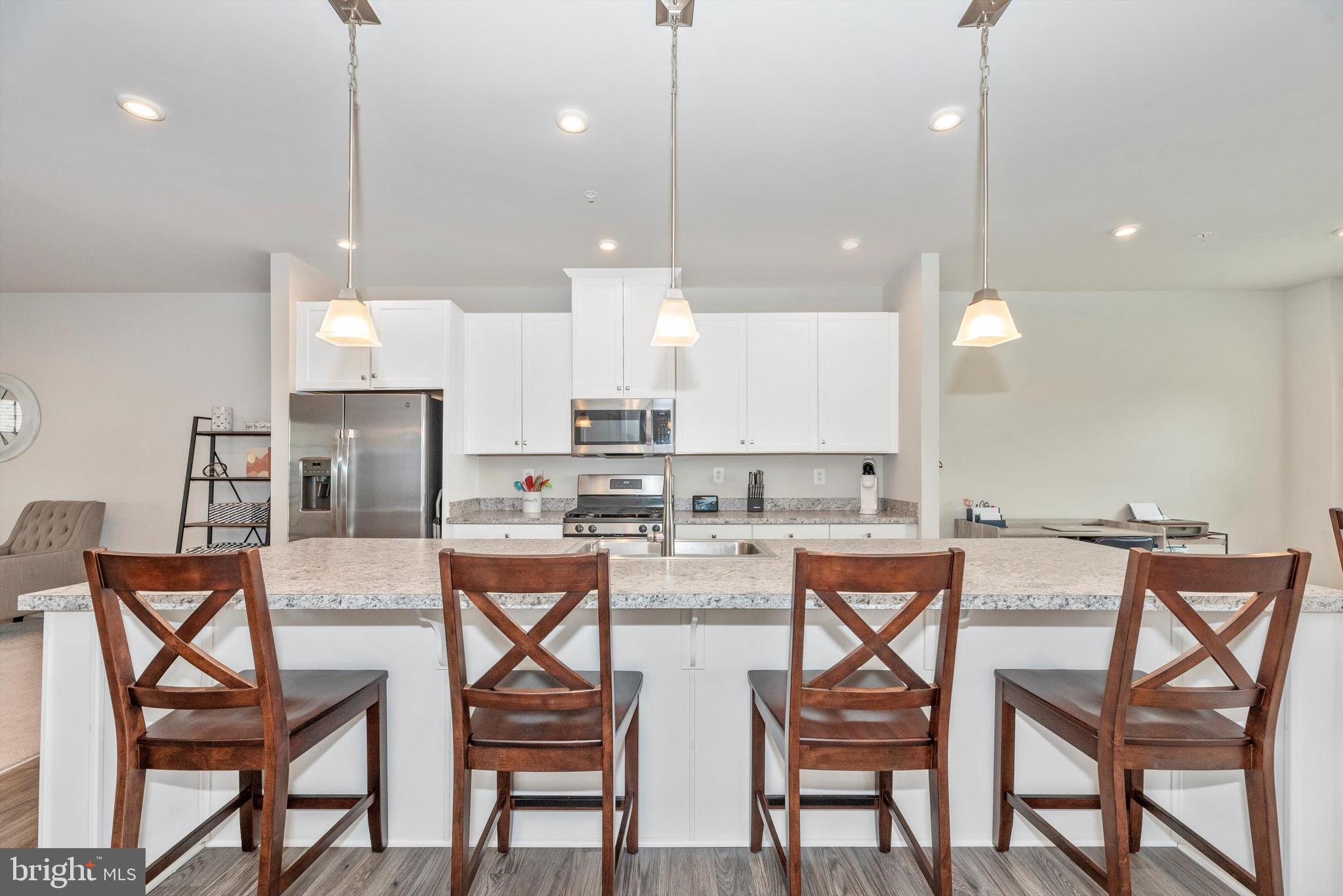 OAKDALE VILLAGE - Residential