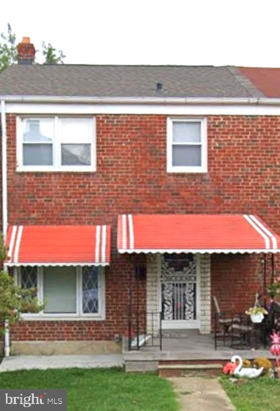 Cozy 4BR/2BA Townhome – Northeast Baltimore city
This well-kept 4-bedroom, 2-bath home has plenty of space and a layout that just feels right. Great location, great vibes — perfect for your next move!
📞 Come check it out — book your tour today!