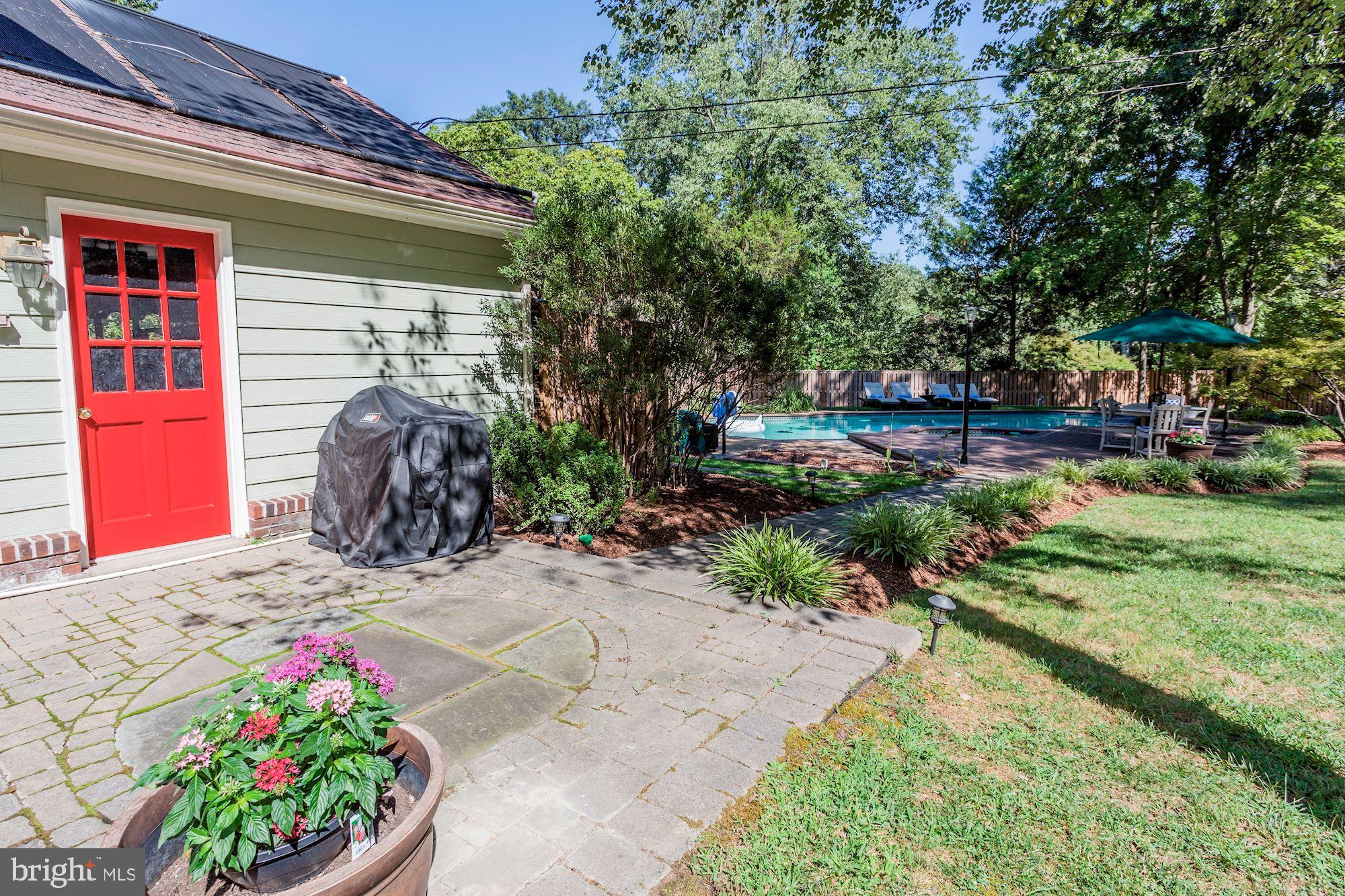 RIVERSIDE ESTATES - Residential