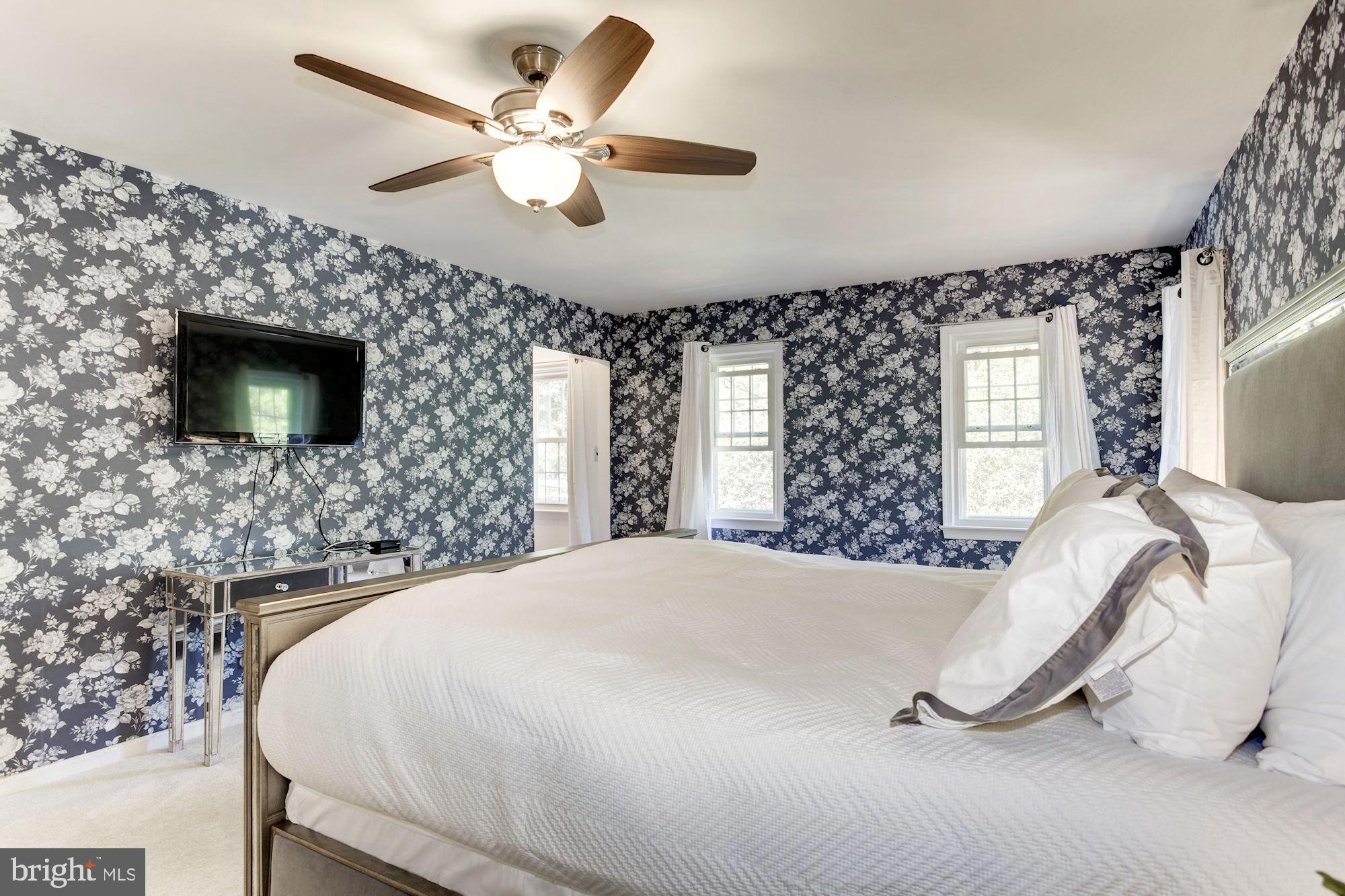 RIVERSIDE ESTATES - Residential