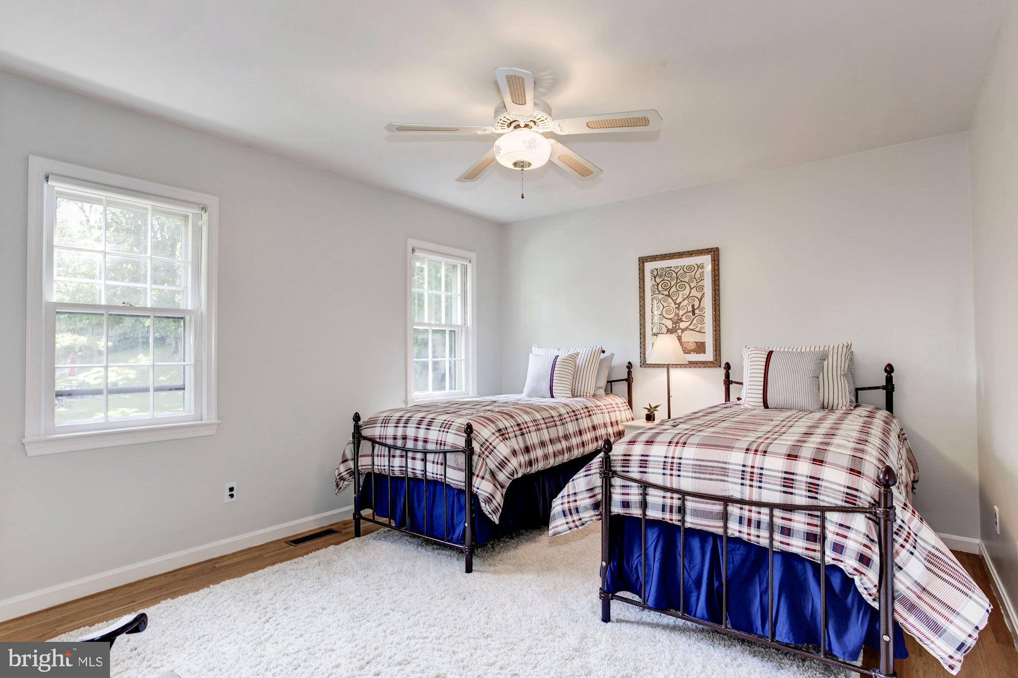 RIVERSIDE ESTATES - Residential