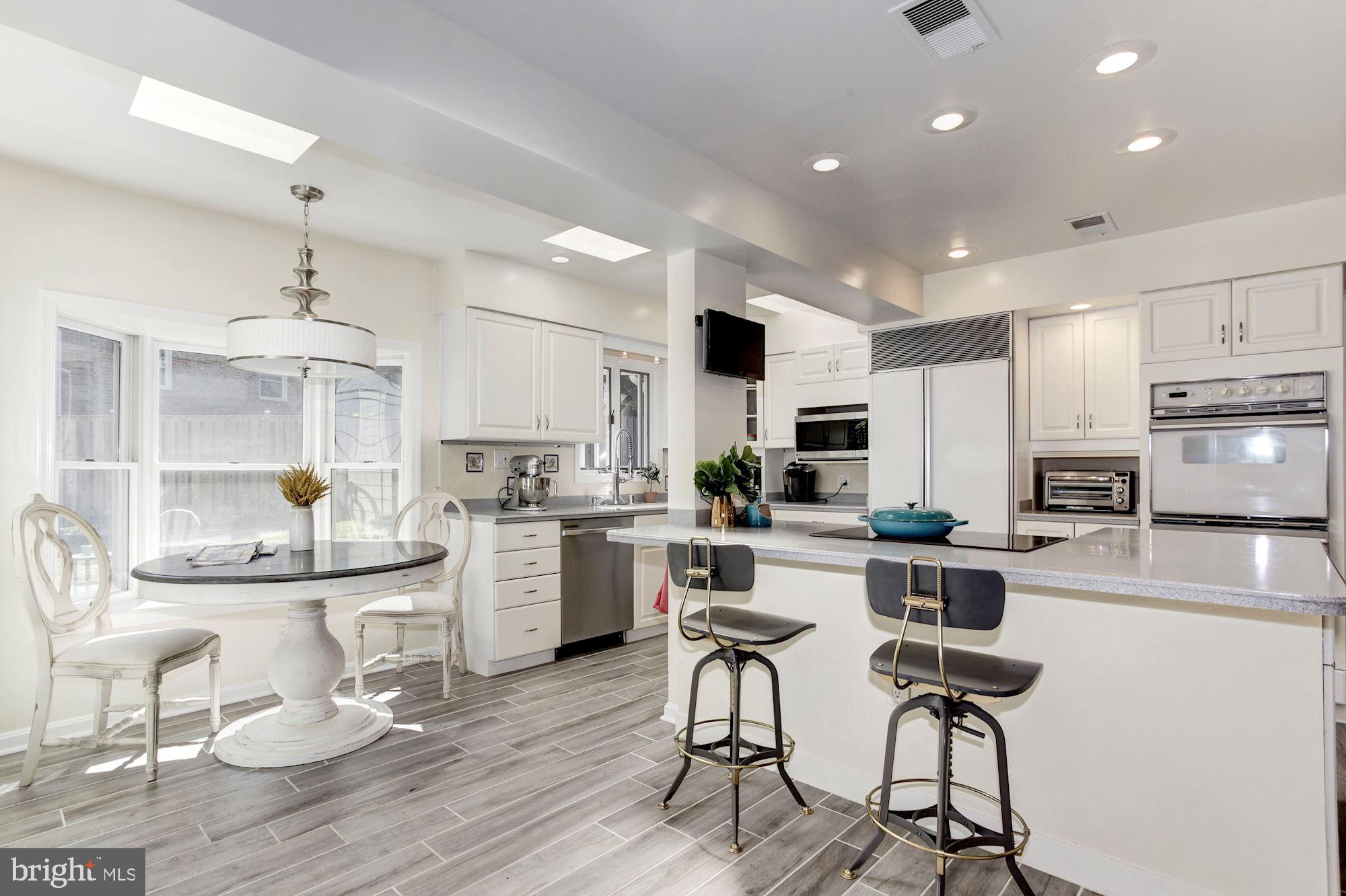 RIVERSIDE ESTATES - Residential