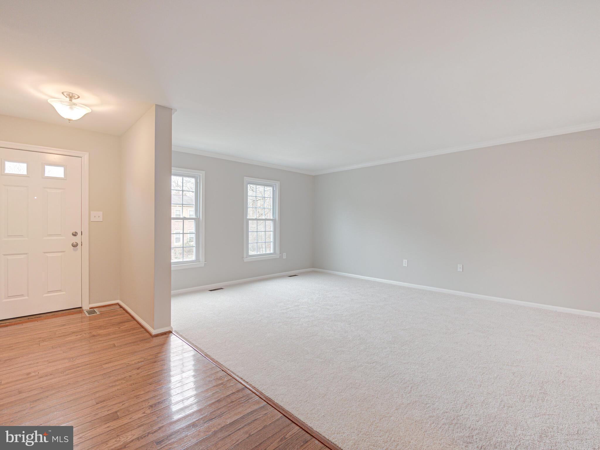 10332 MOCKINGBIRD POND COURT