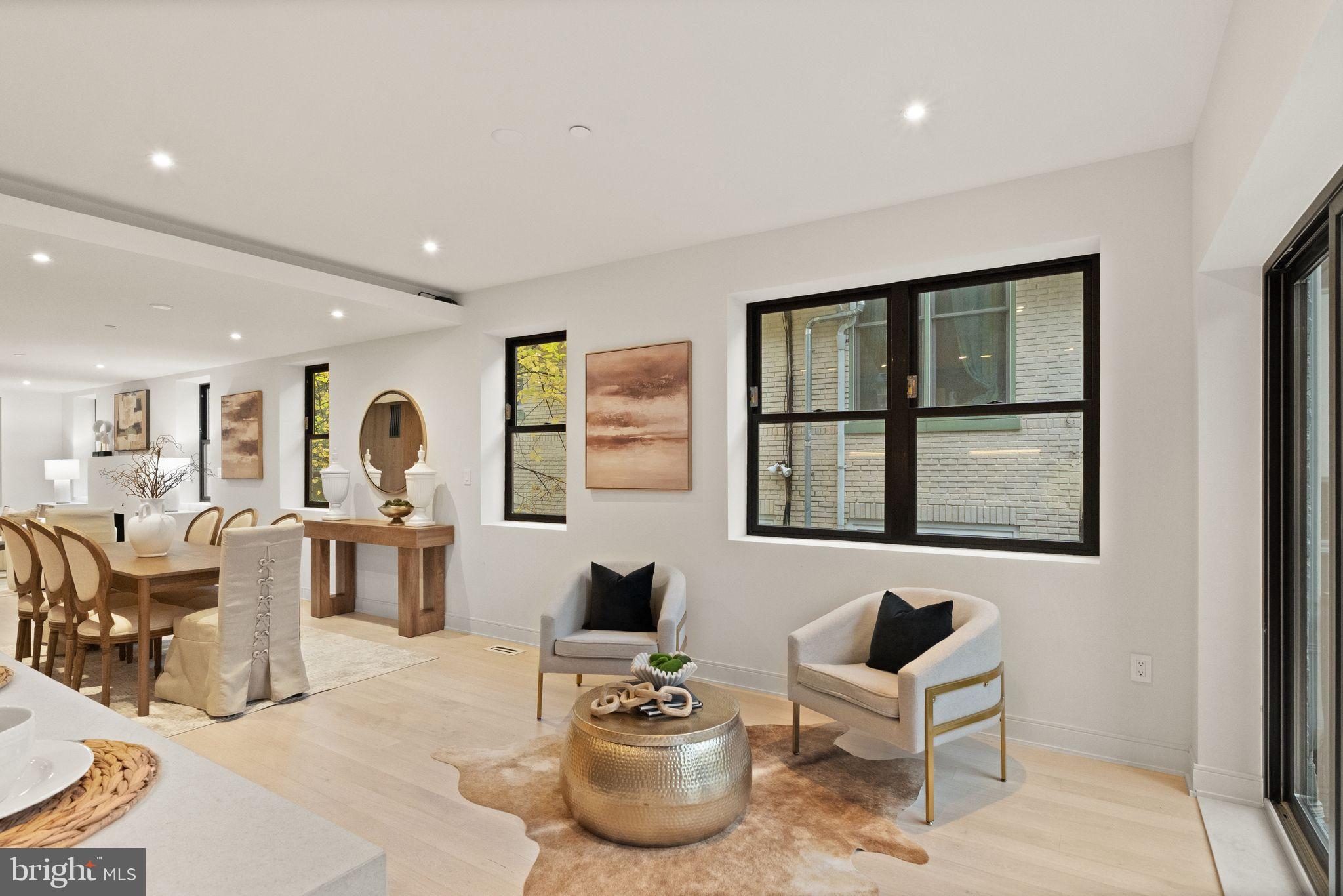 OBSERVATORY CIRCLE - Residential